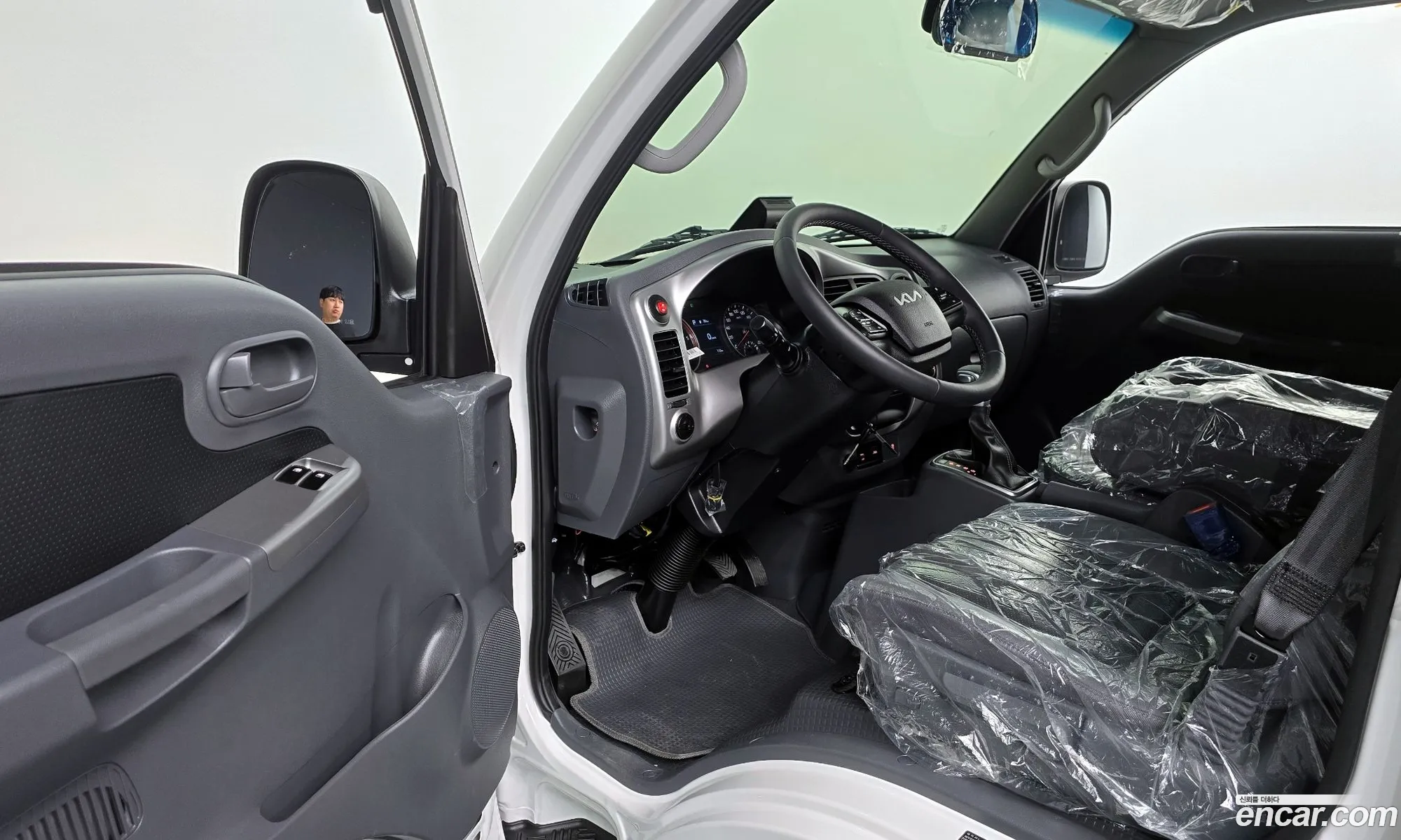 Kia Pregio King Cab Lpg 2024 - фотография 11257610