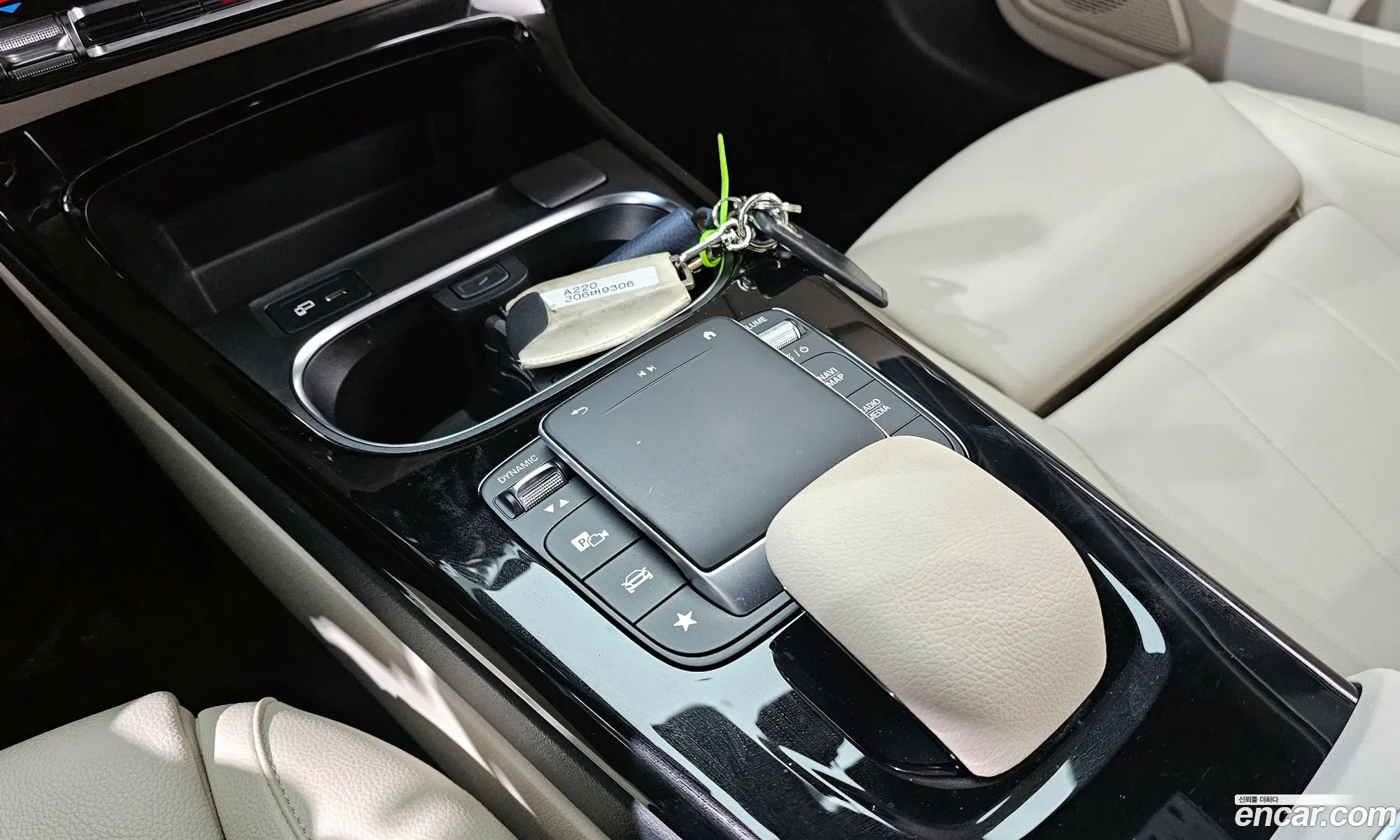A-Class W177A220 Hatchback - фотография 7605595