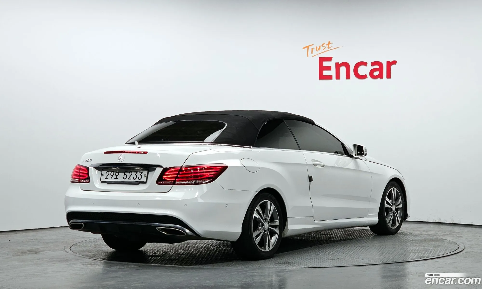 E-Class W212E200 Cabriolet - фотография 7629795