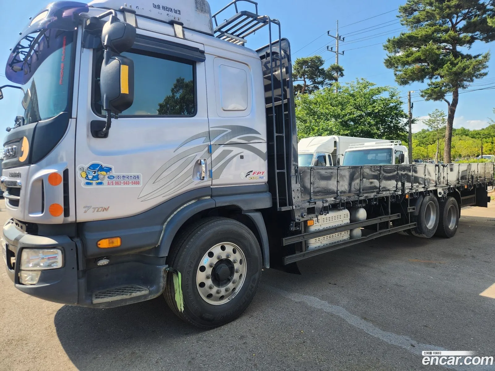 Prima Medium Truck Cargo Cargo Truck 45 Ton Super Deluxe - фотография 4604424