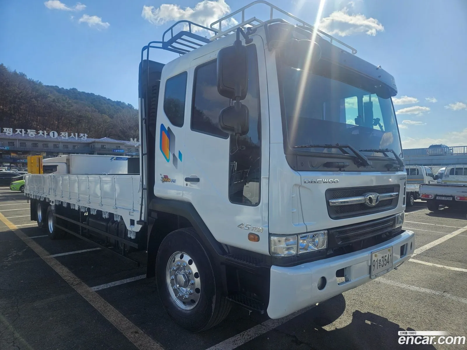 Nobus Mid -Size Truckcargo Truck 75 Ton Royale - фотография 4499280