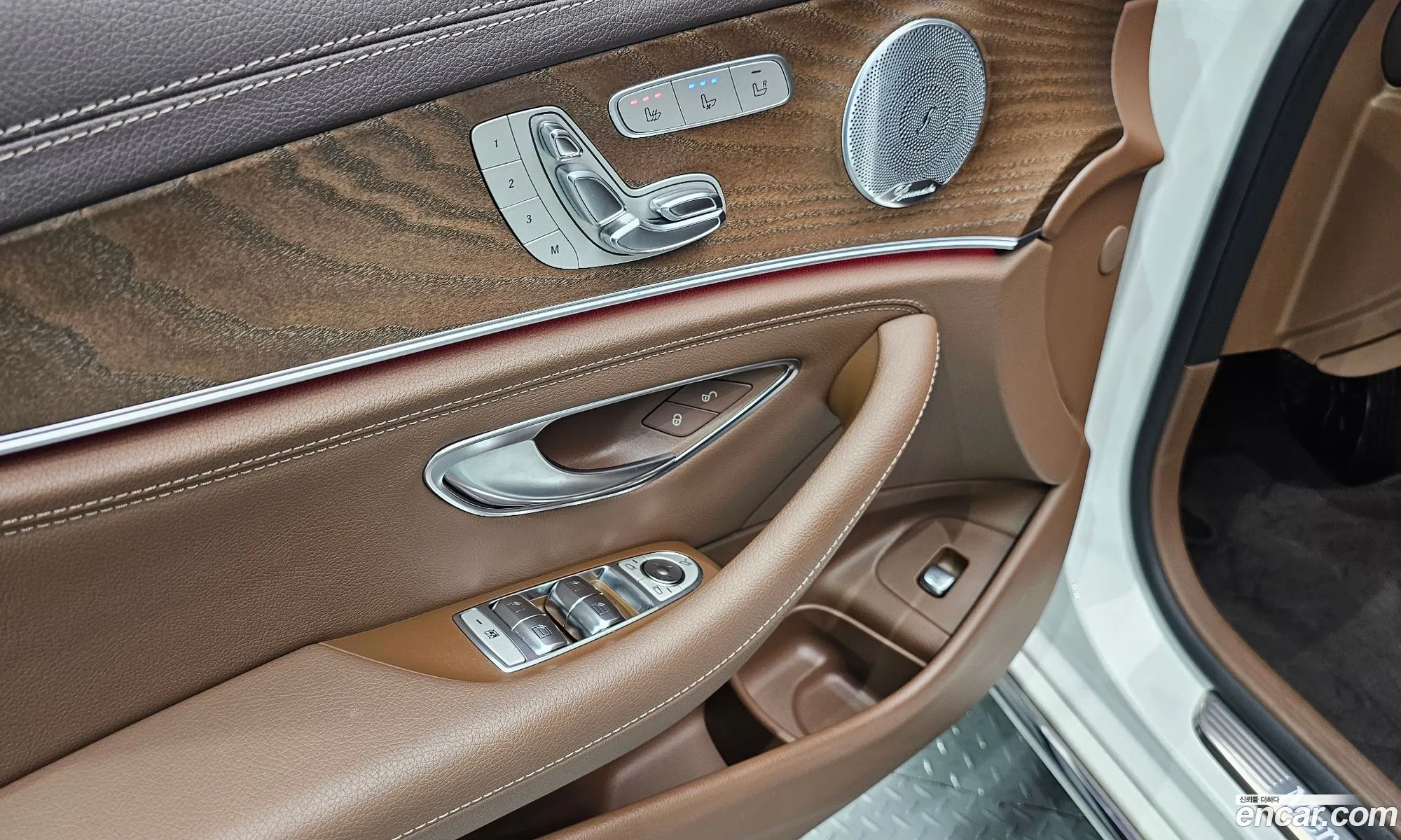 E-Class W213E300 4Matic Exclusive - фотография 7560081