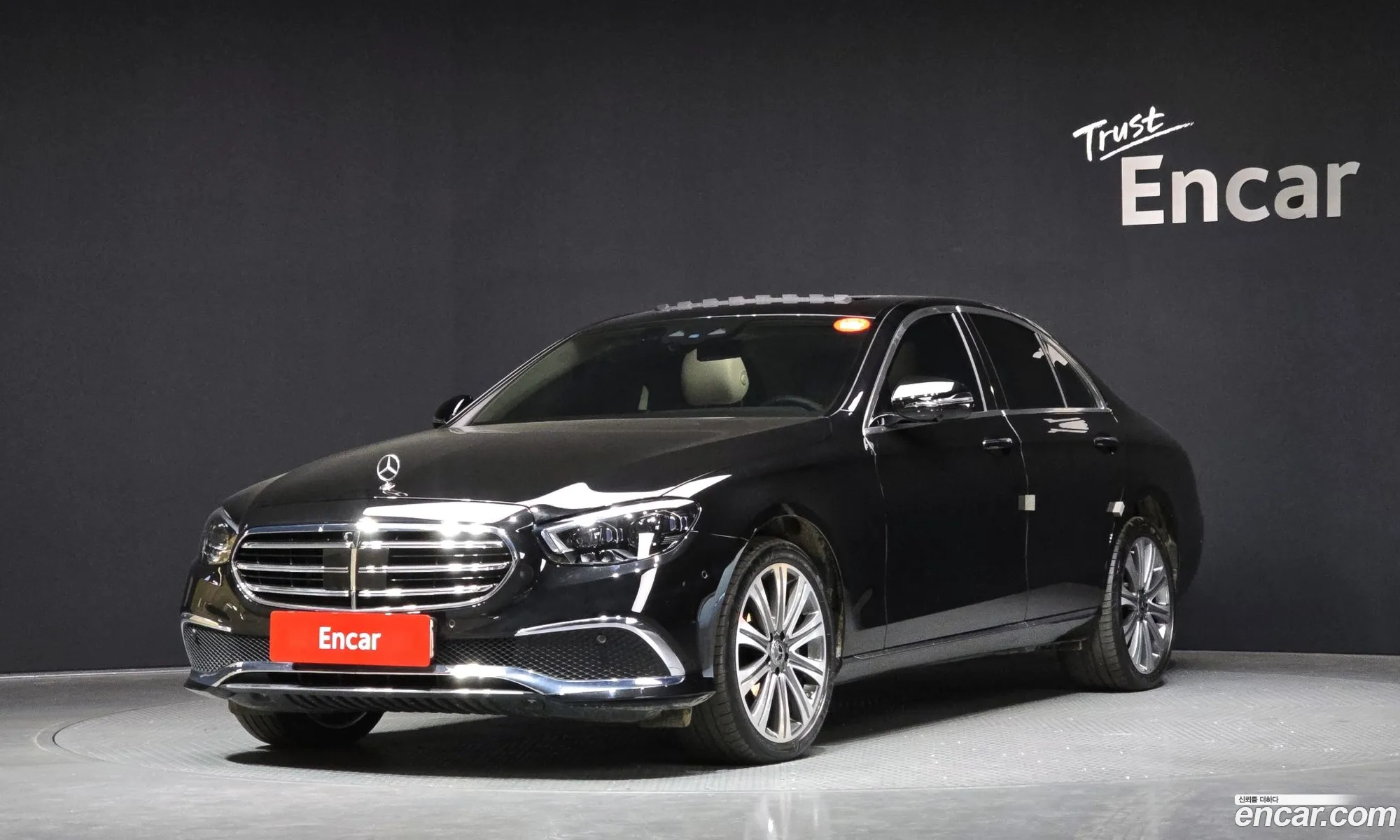 E-Class W213E300E 4Matic Exclusive - фотография 7367444