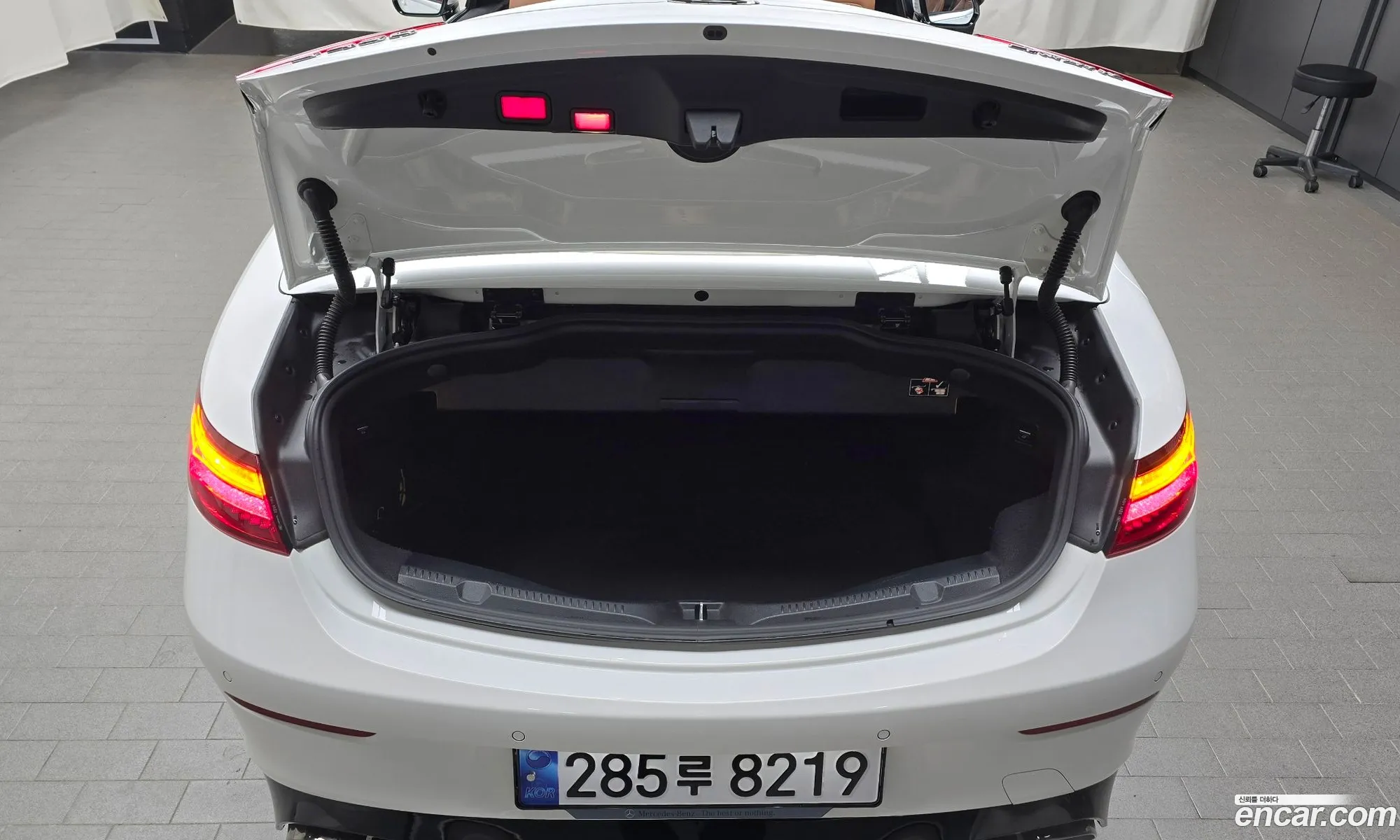 E-Class W213E450 4Matic Cabriolet - фотография 7367432