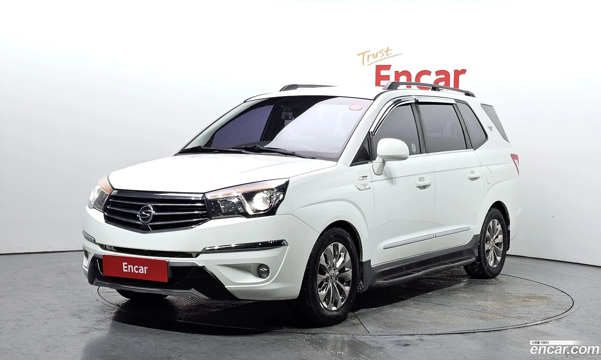 Korando Turismo 4Wd Outdoor Edition 9 -Seater - фотография 20202962
