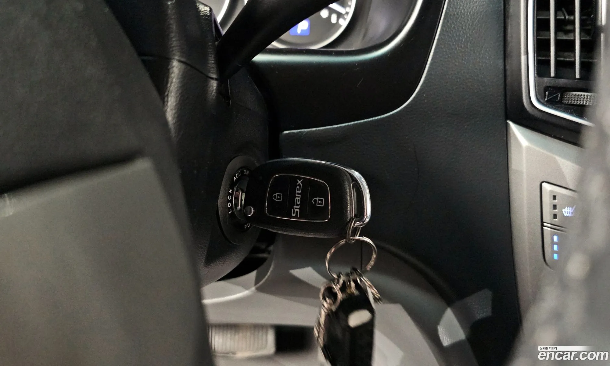 Hyundai Starex Van 3-Seater 2018 - фотография 297814
