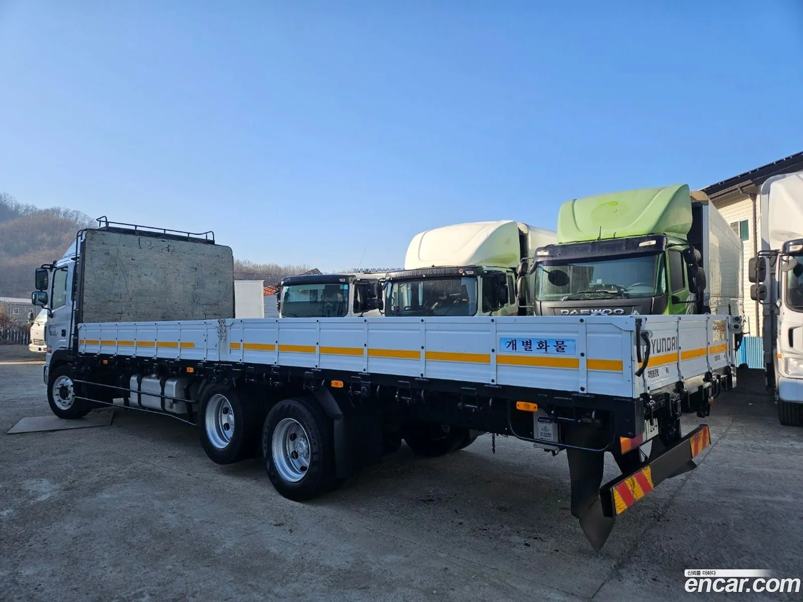 Mega Truck Cargo Cargo Truck 45 Ton Gold - фотография 4850072