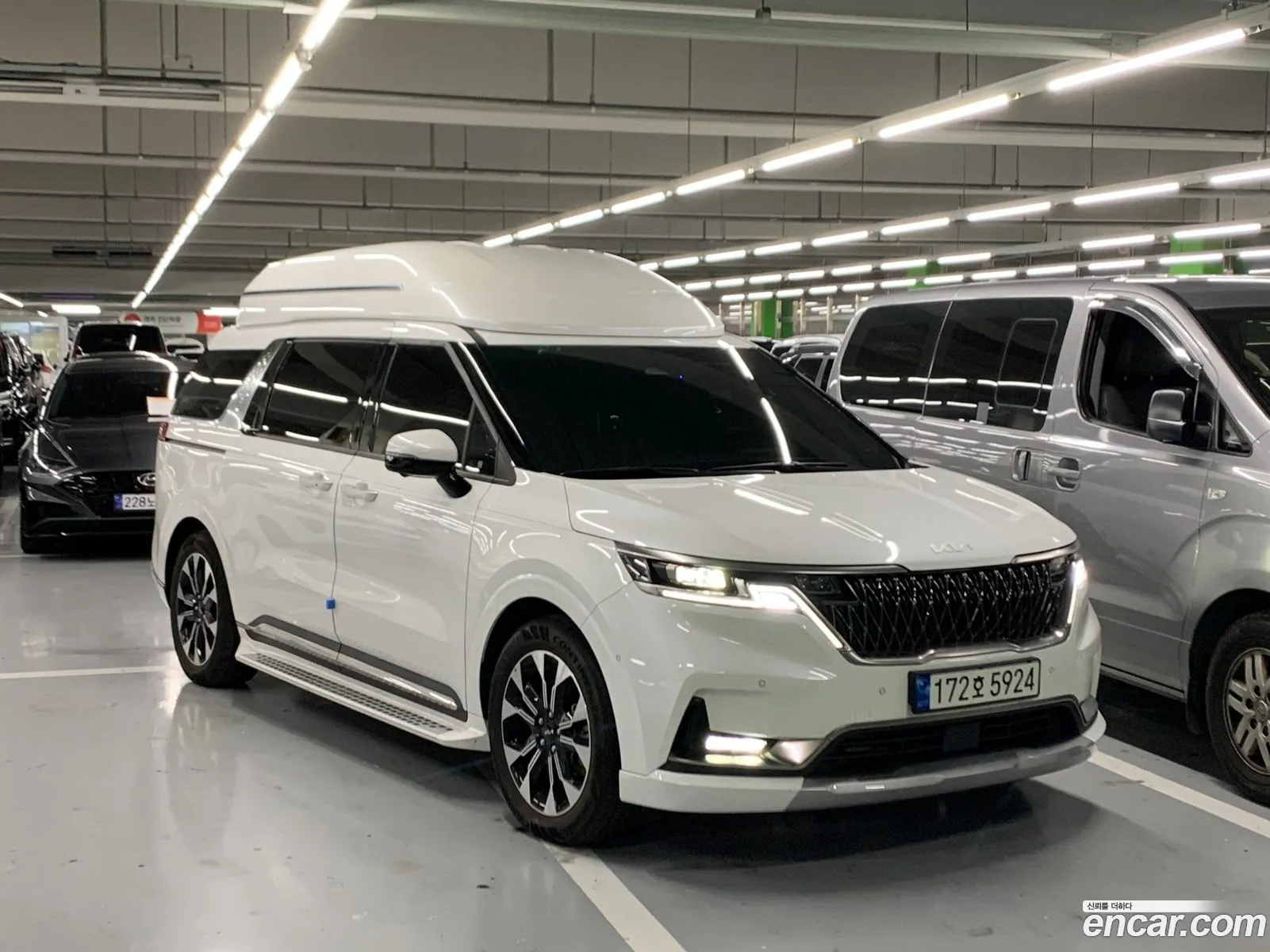 Carnival 4Th Generation 7 -Seater High -Mujin Signature - фотография 11316951