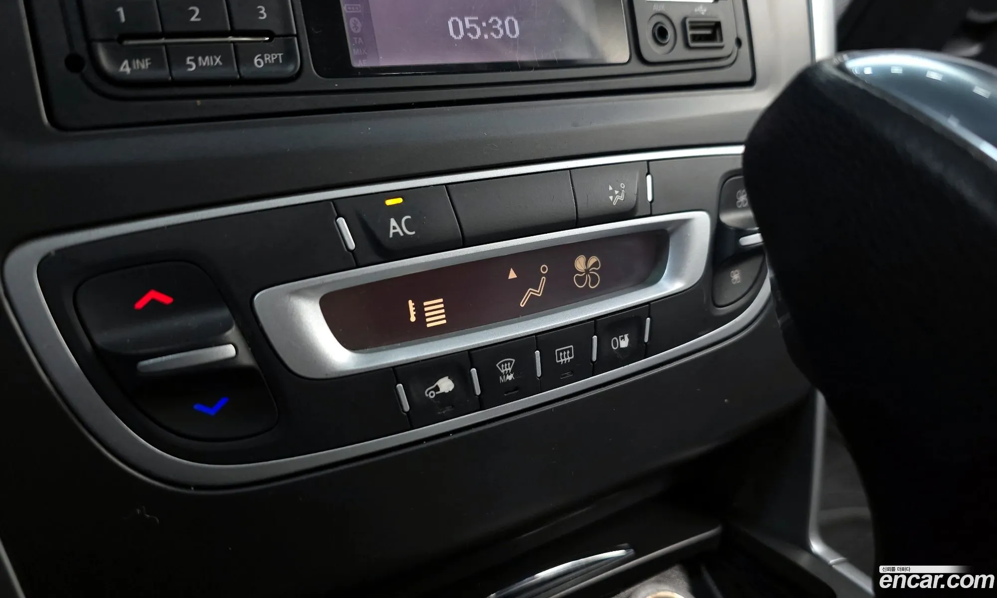 Sm5 Nova Lpli Taxi Car Rental High -End Type - фотография 15248289