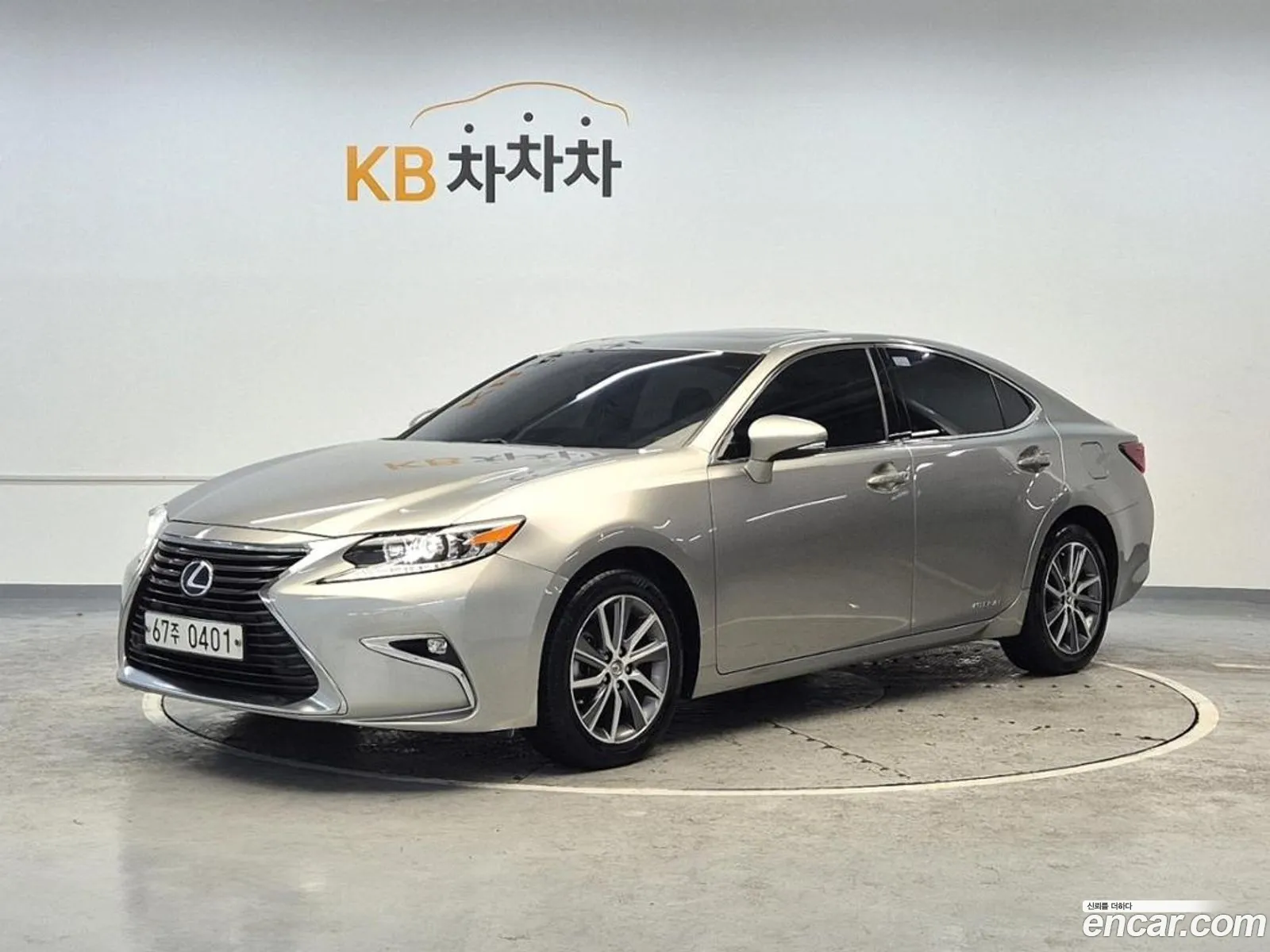 Lexus Es Supreme 2016 - фотография 4744840