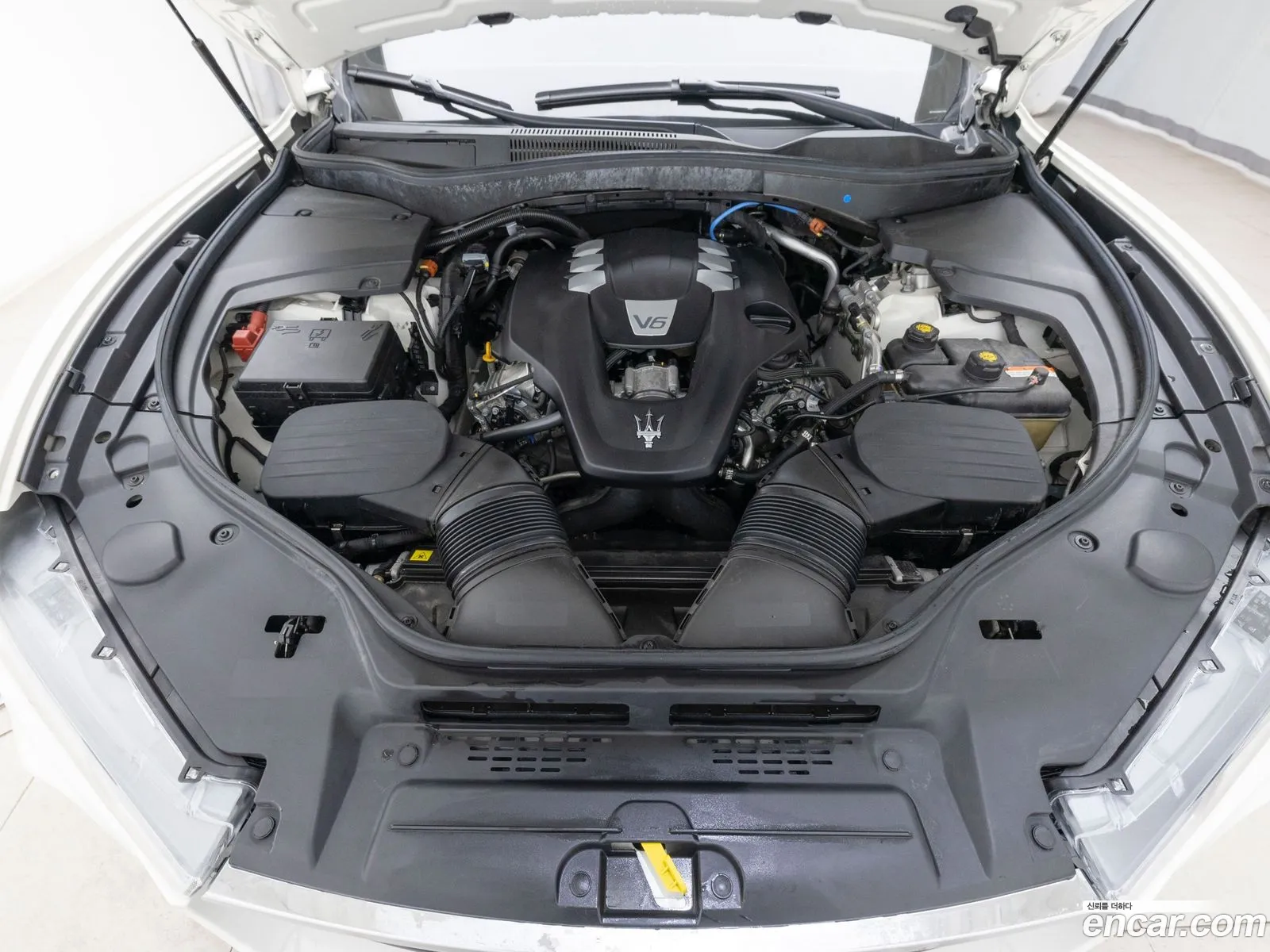 Maserati Levante I 30 Awd Granlusso 2021 - фотография 4160247