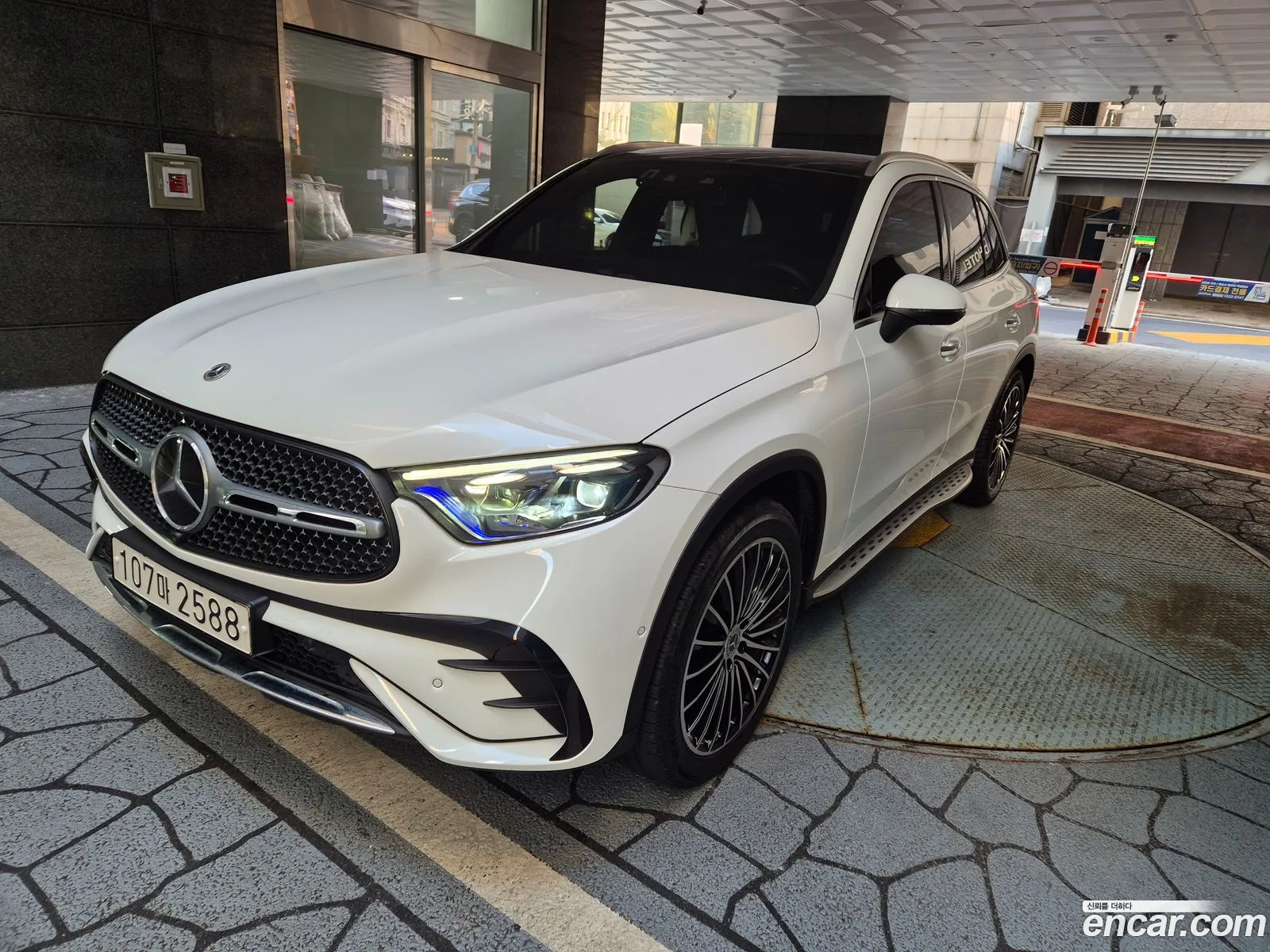 Glc-Class X254Glc300 4Matic Amg Line - фотография 5038675