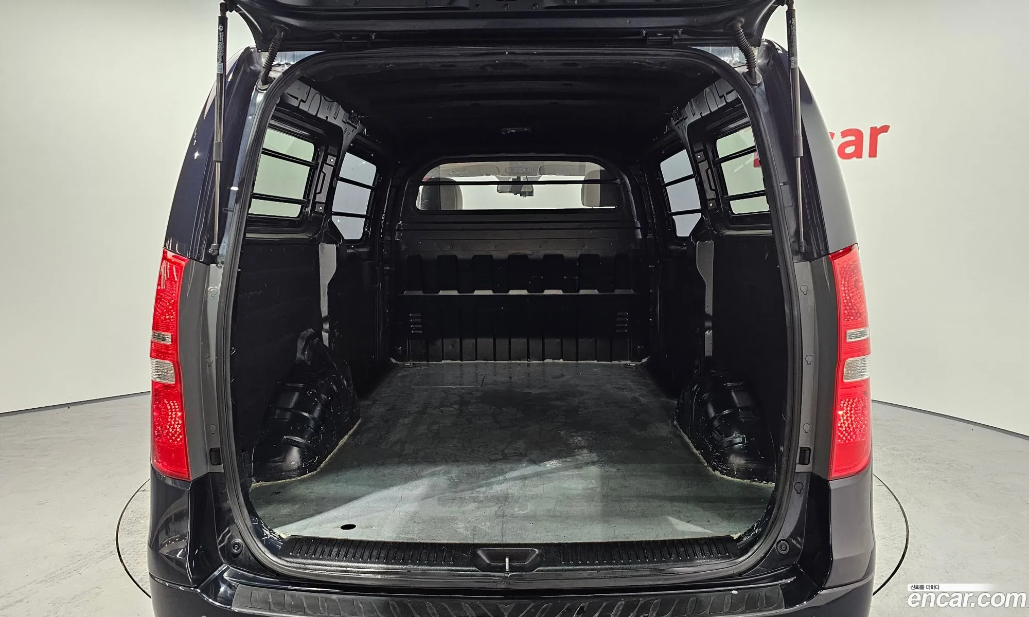 The New Grand Starex Van 3 -Seater Smart - фотография 13719708