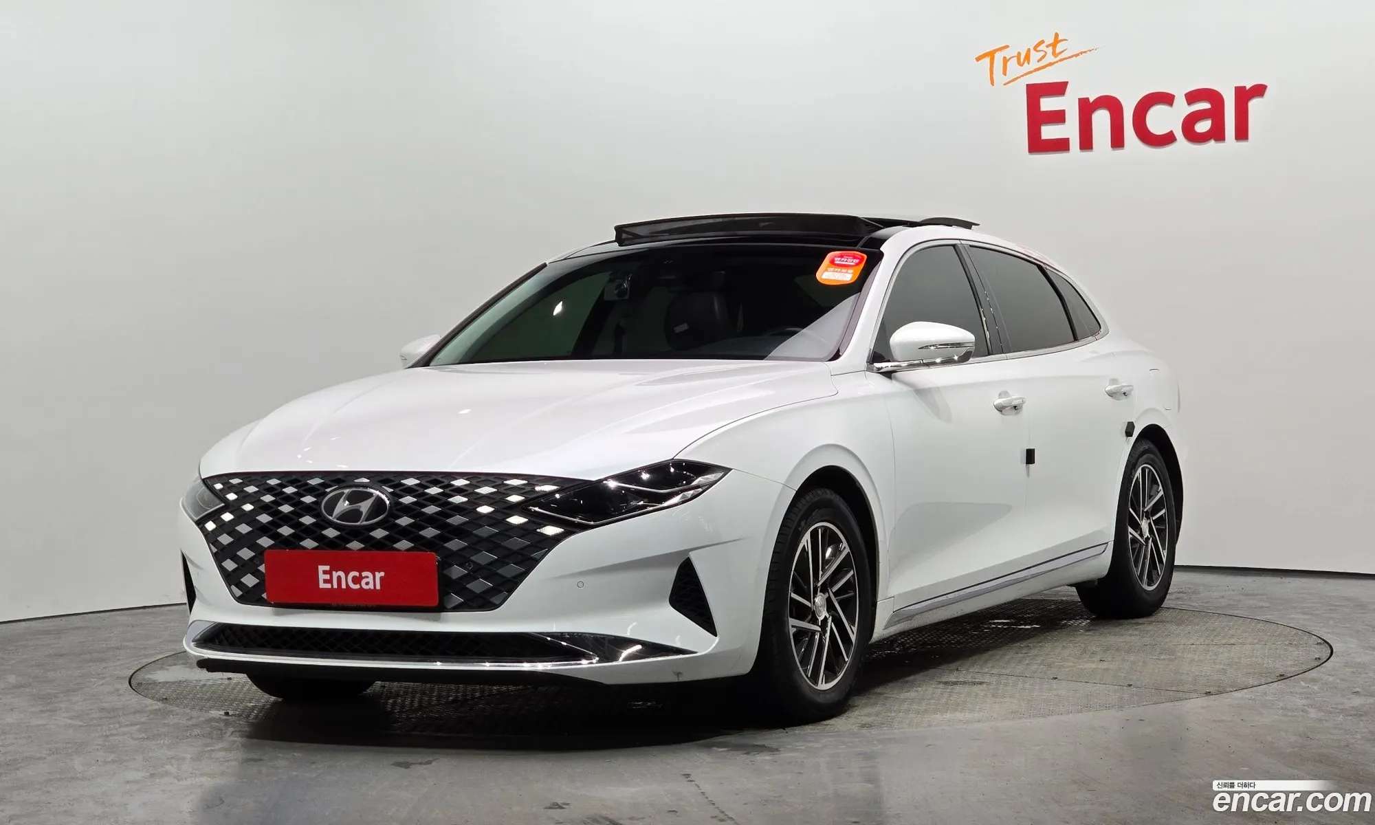 The New Grandeur Ig 30 Lpi Rent -A -Car Premium - фотография 2384241