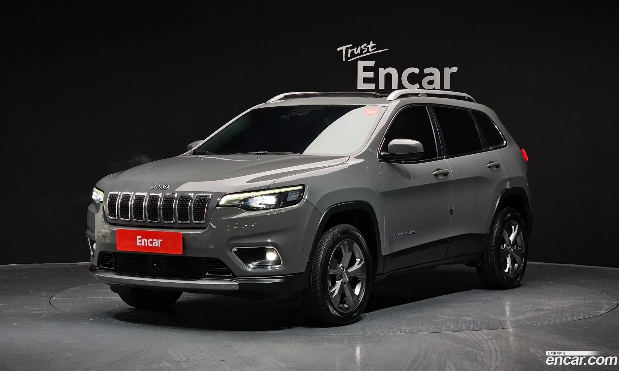 Cherokee Kl 24 Limited Awd - фотография 4844364