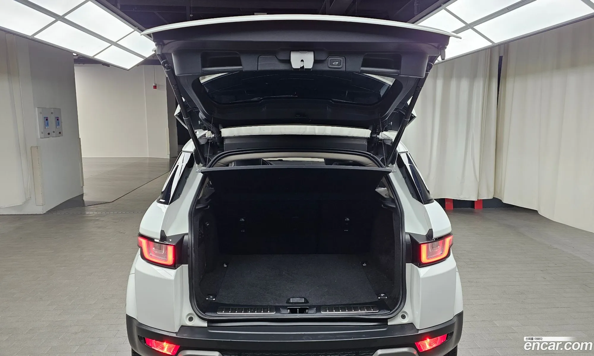 Range Rover Evoque 20 Td4 Hse - фотография 3507428