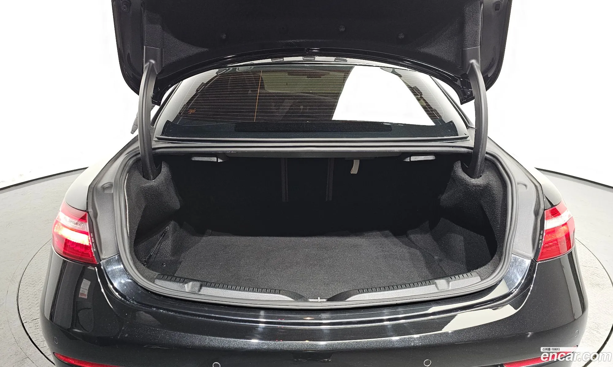 E-Class W213E220D Coupe - фотография 6710840