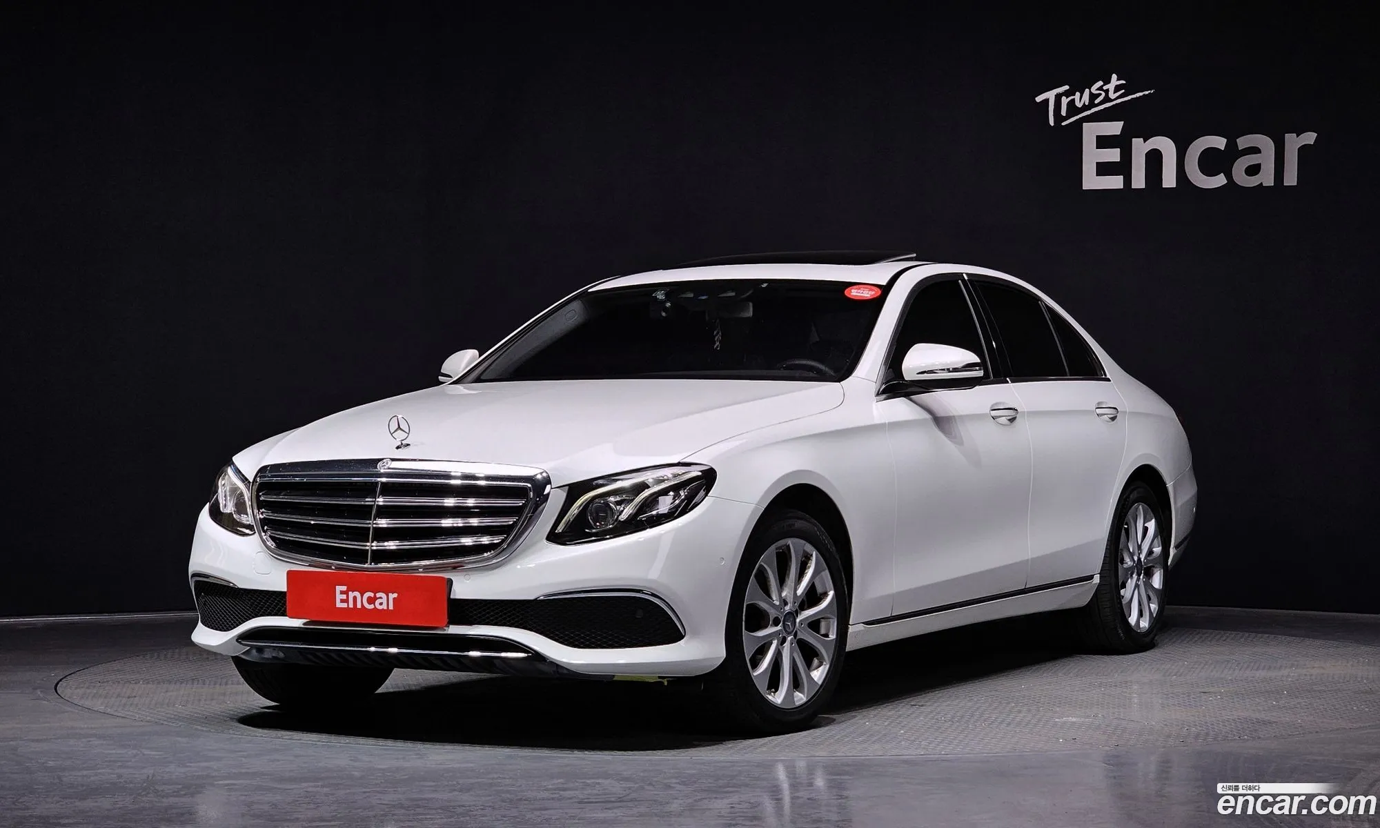 E-Class W213E220D Exclusive - фотография 5038663