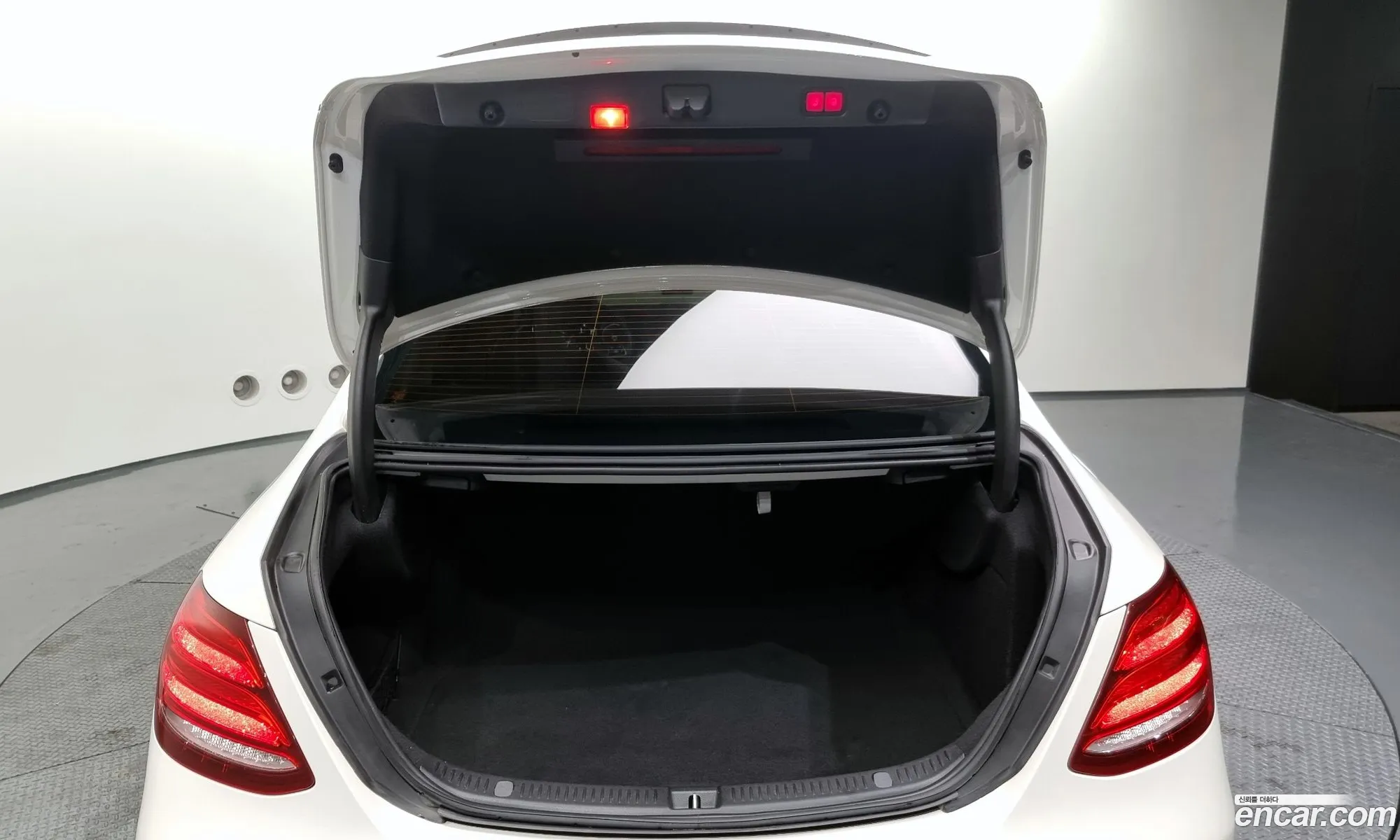 E-Class W213E300 Exclusive - фотография 6308569