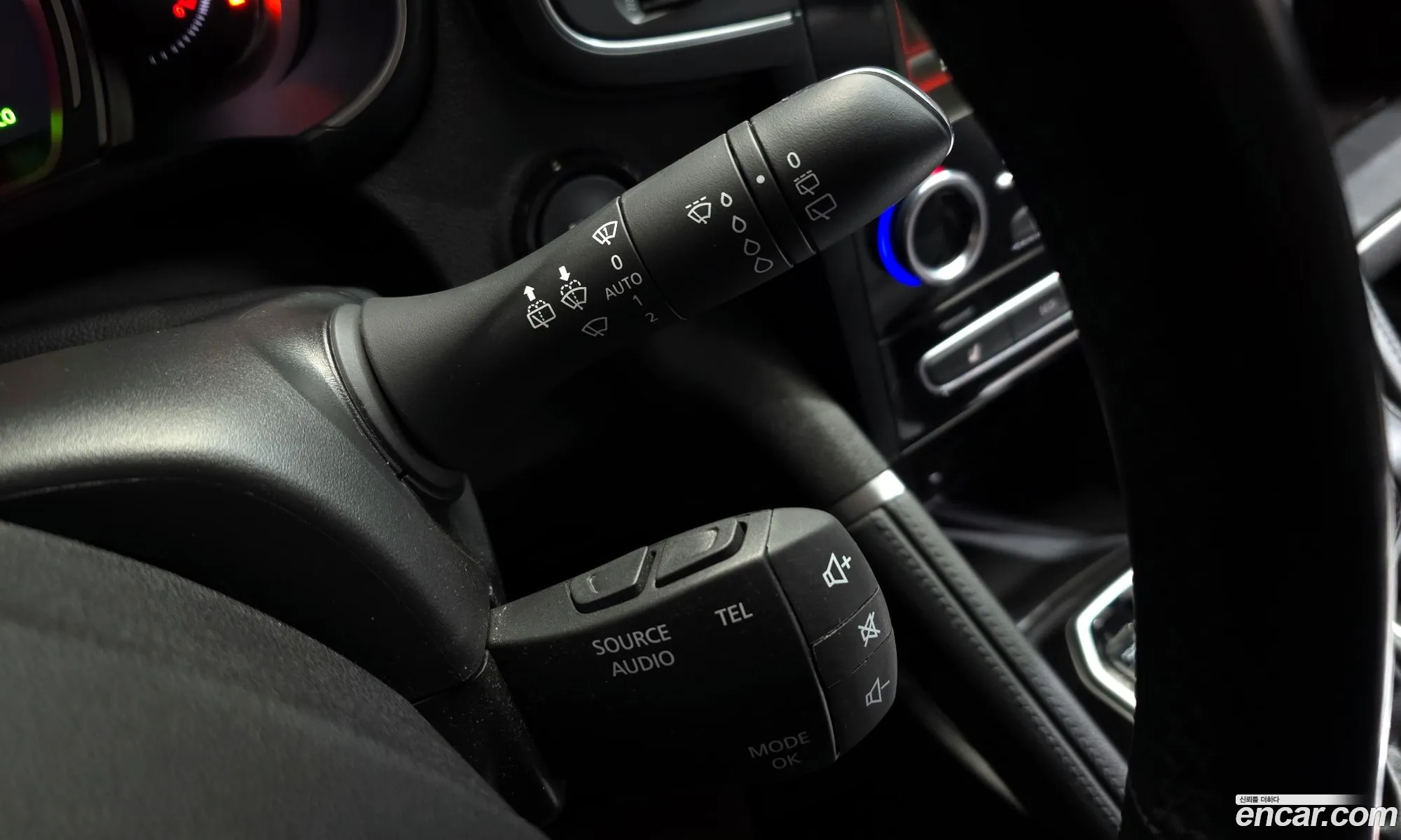 The New Qm6 20 Gde Le Signature 2Wd - фотография 1886558