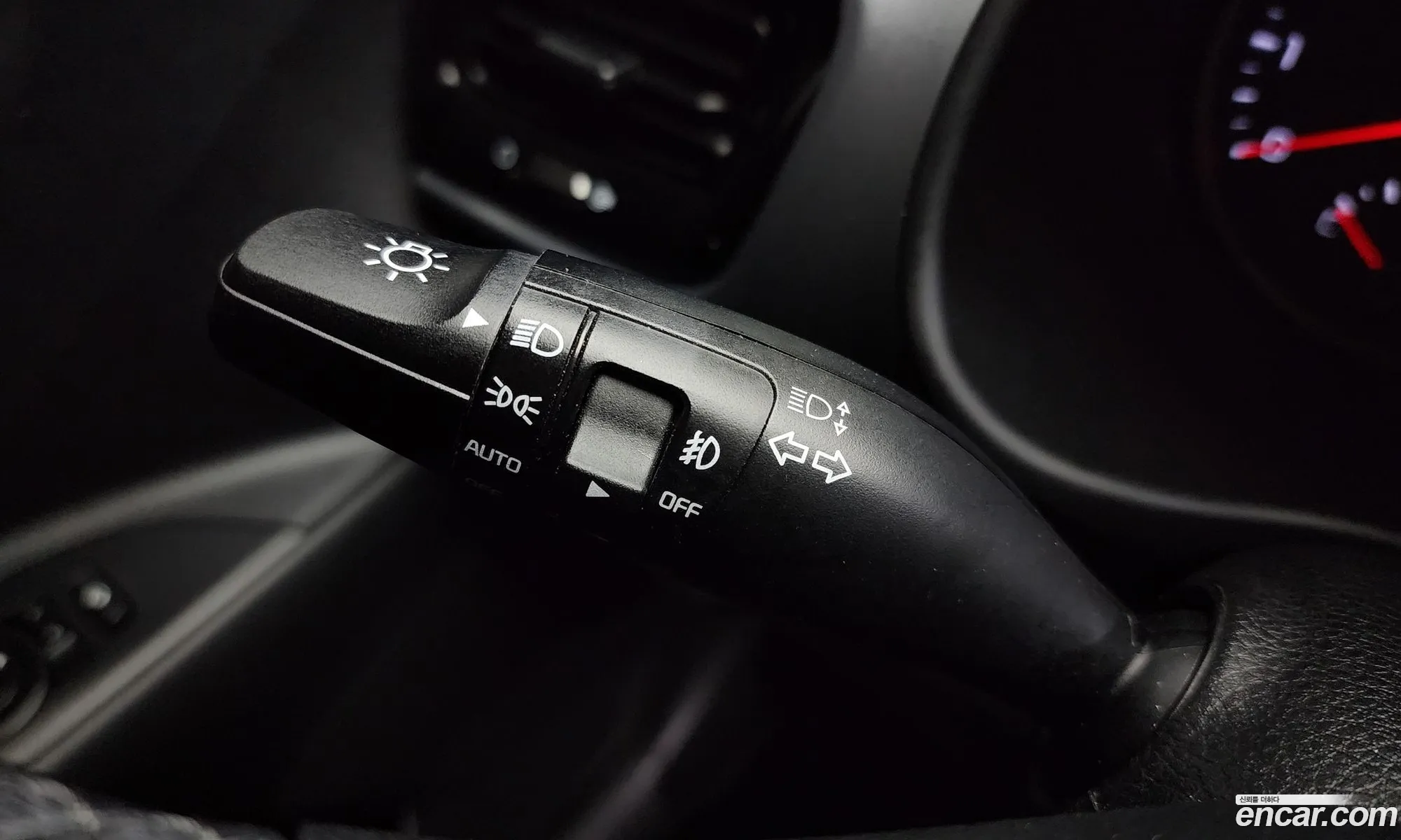 Kia Stonic 14 2018 - фотография 19234625