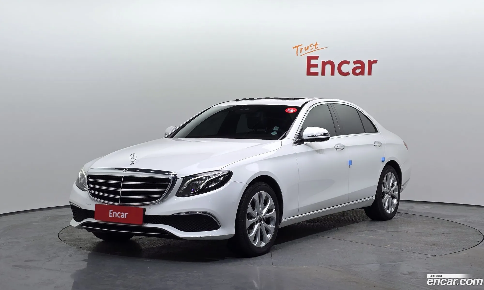 E-Class W213E220D Exclusive - фотография 6570057