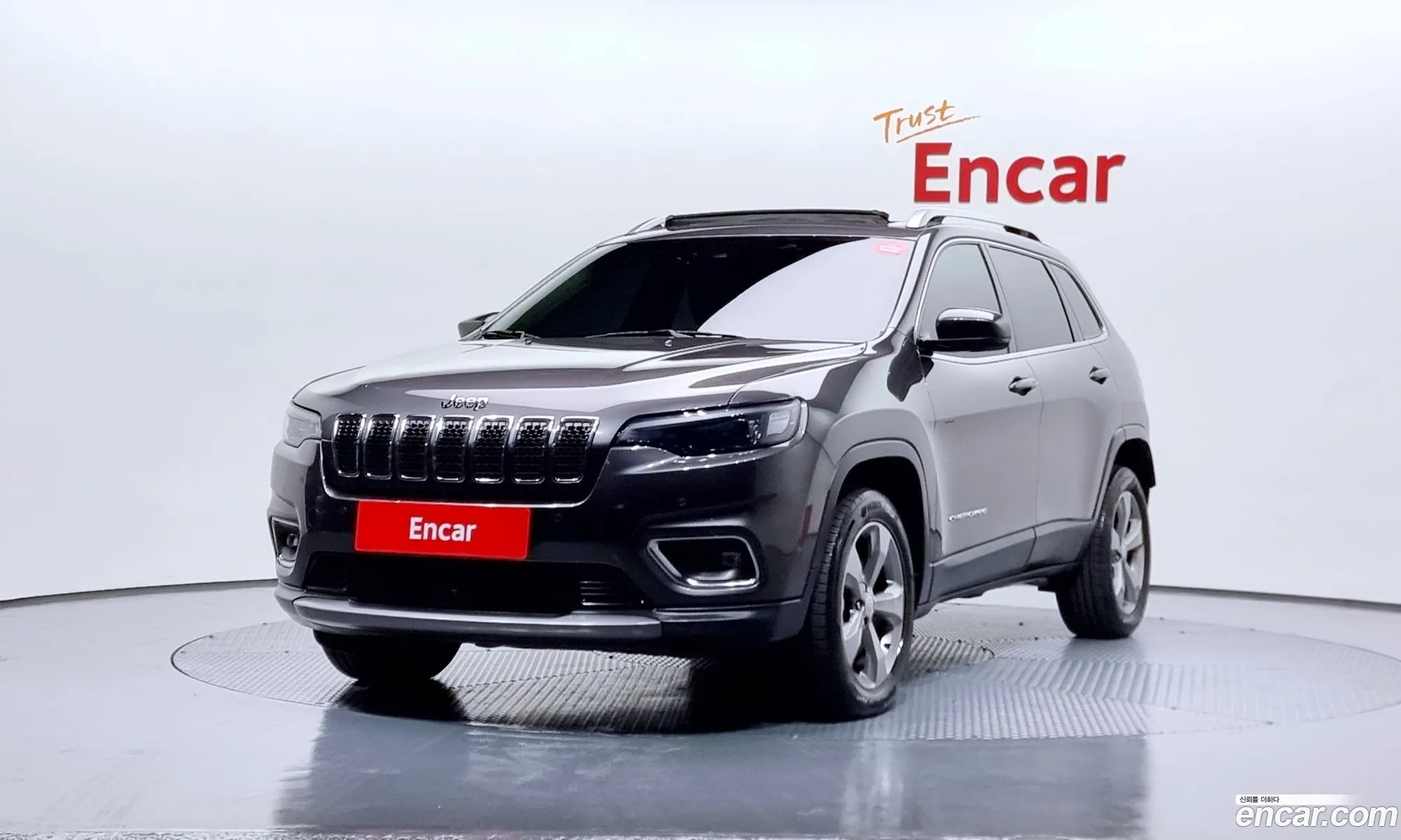 Cherokee Kl 24 Limited Awd - фотография 3514298