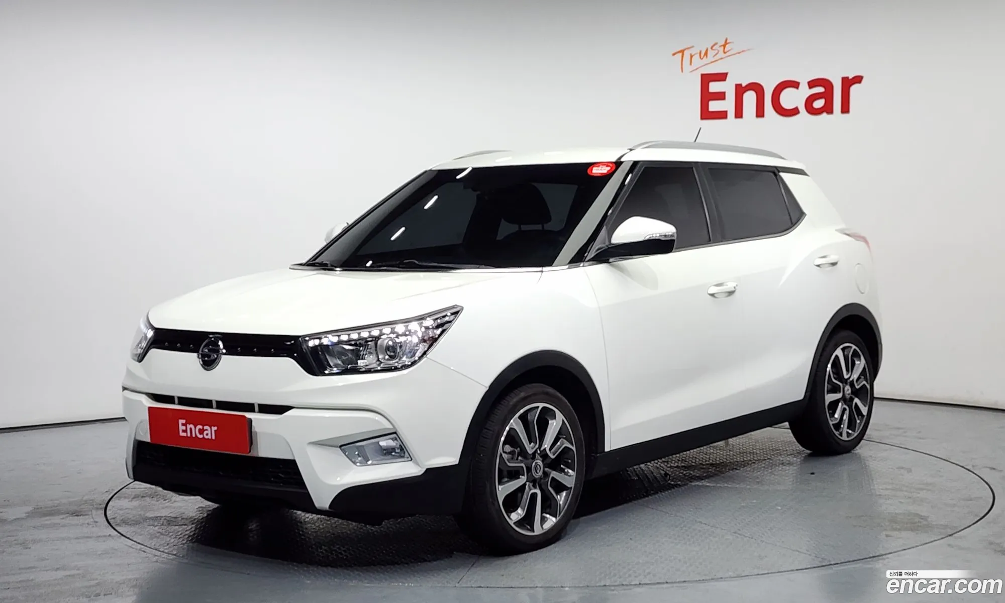 Ssangyong Tivoli Tivoli Vx 2Wd 2016 - фотография 17147448