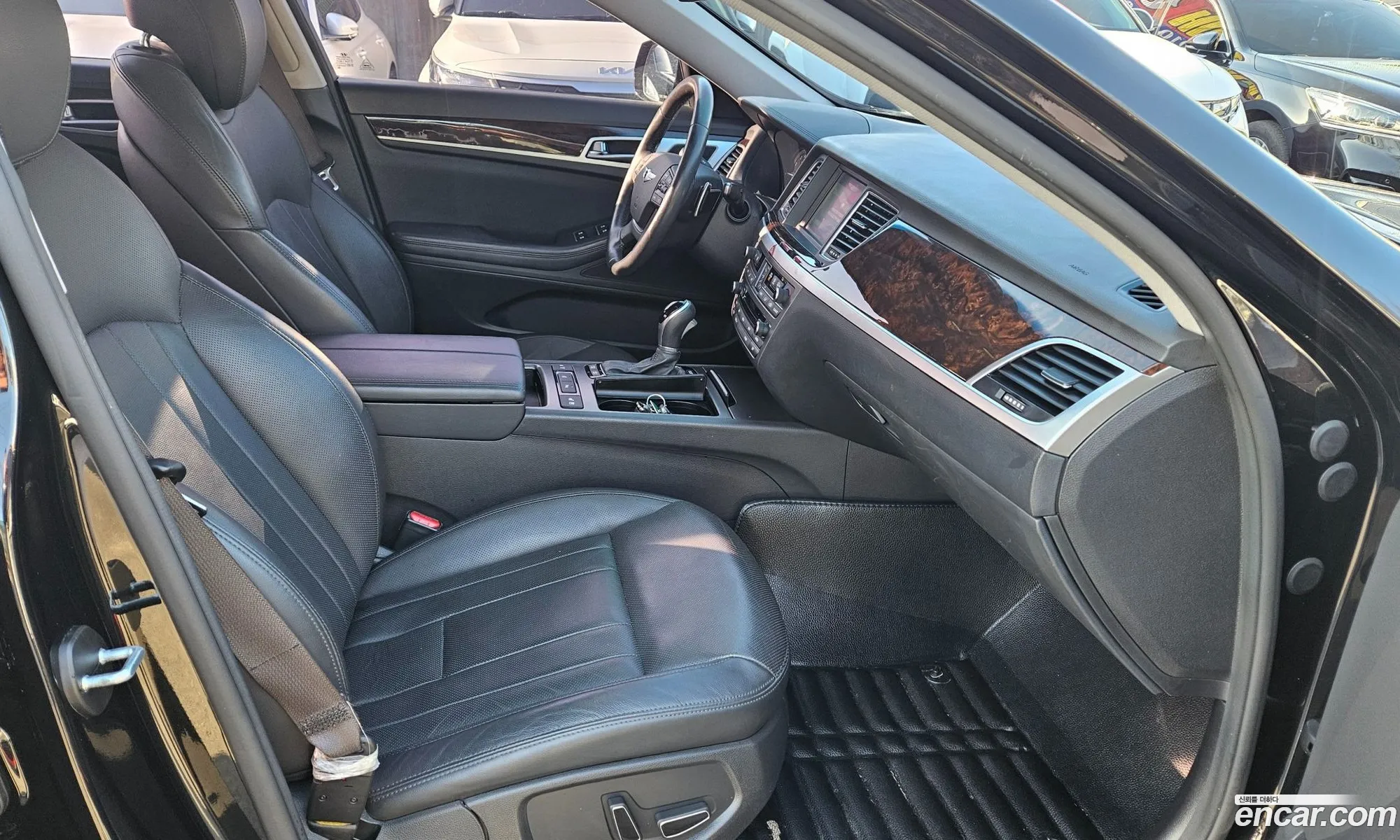 Genesis Dh G330 Modern Awd - фотография 11823995