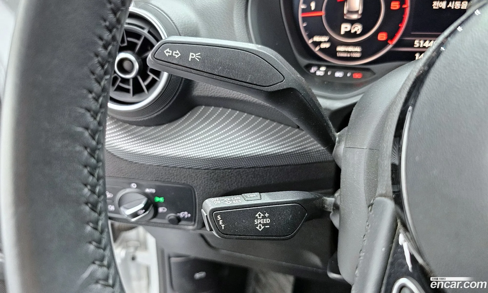 Q2 35 Tdi Premium - фотография 17740804