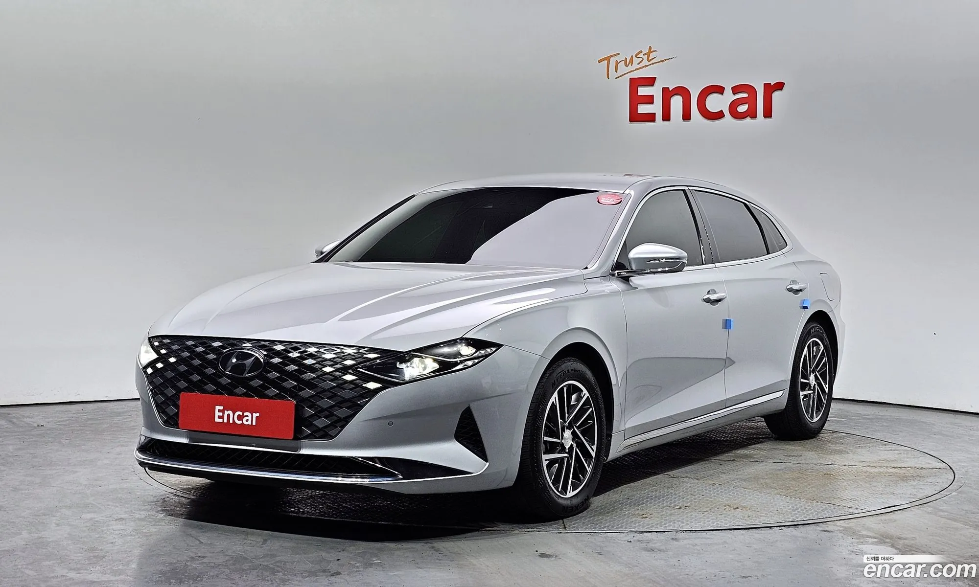 The New Grandeur Ig 30 Lpi Taxi Type Advanced Type - фотография 1130312