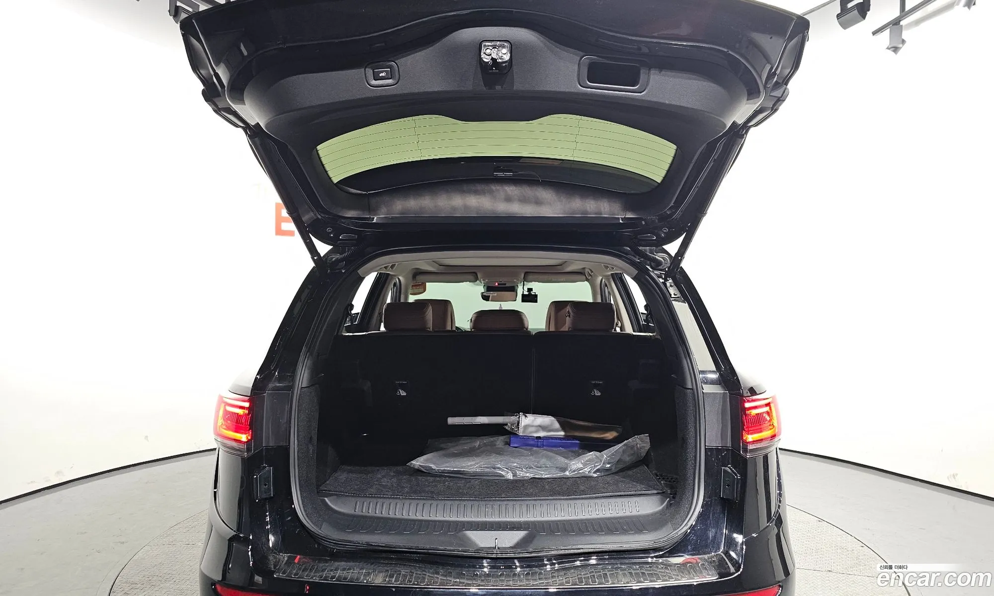 Renault Samsung Qm6 20 Lpe Re Signature 2Wd 2022 - фотография 15038097