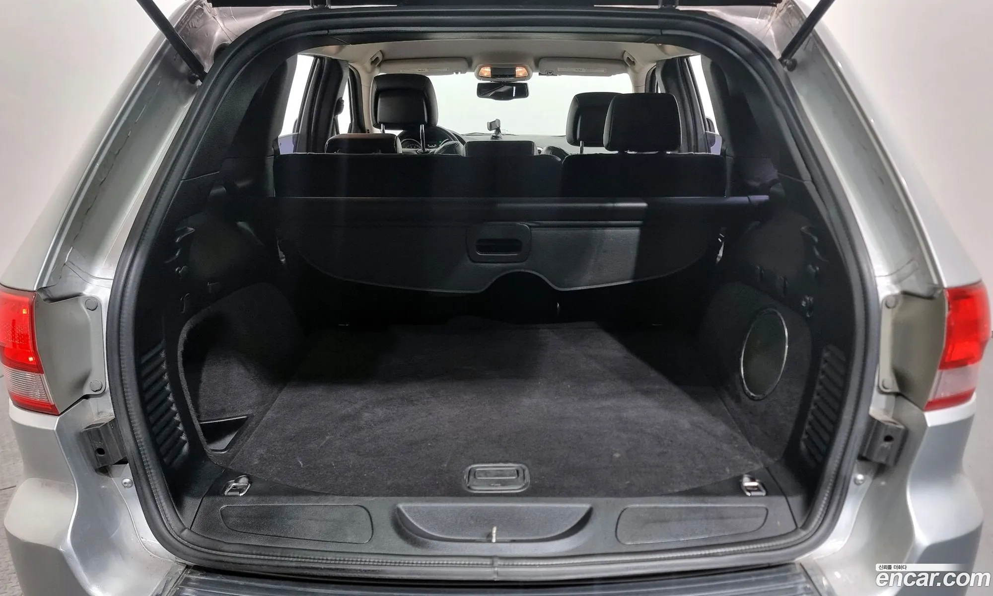Grand Cherokee 36 Laredo Wk2 - фотография 3903268