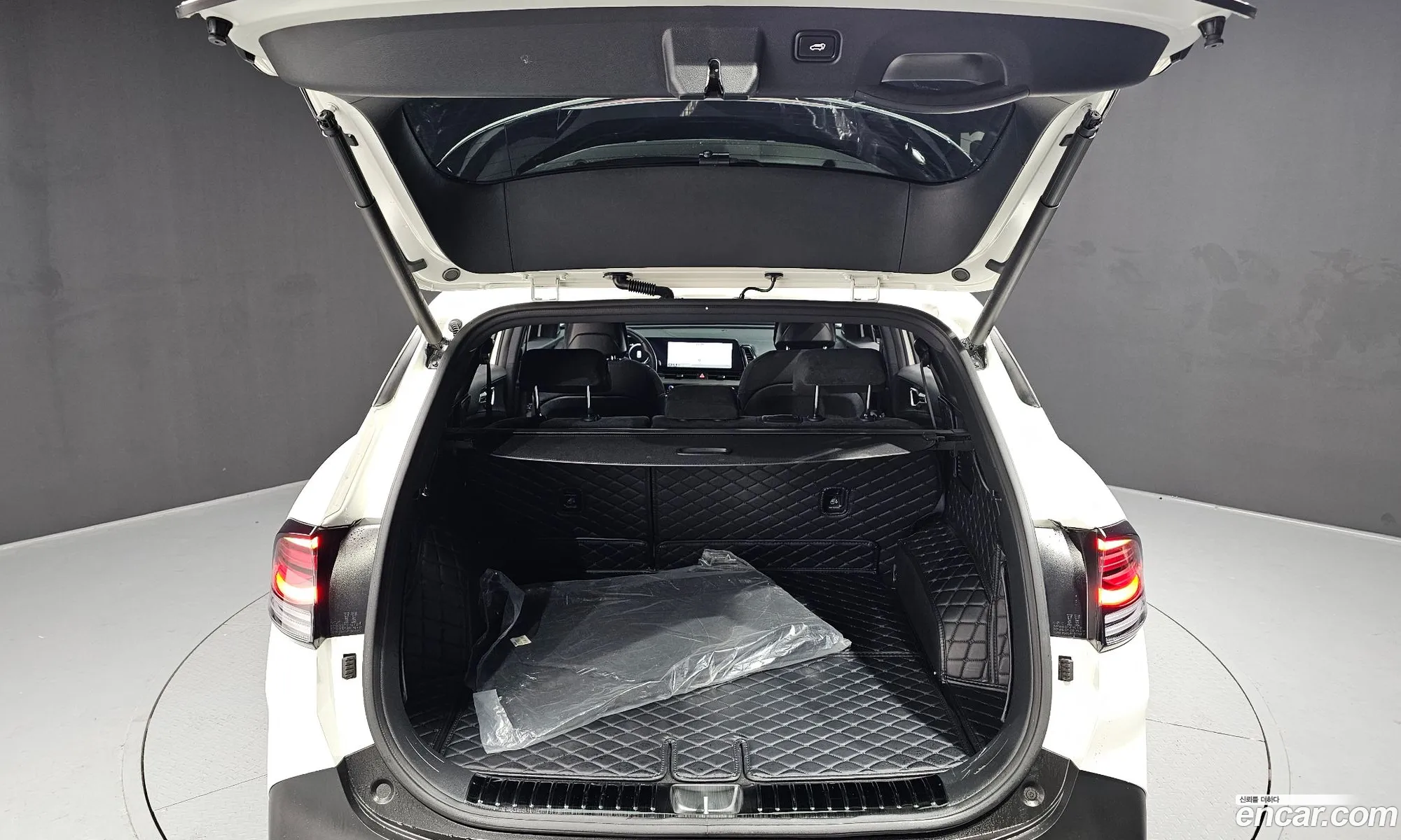 Sportage 5Th Generation Gasoline 16 Turbo 2Wd 30Th Anniversary Edition - фотография 14763270