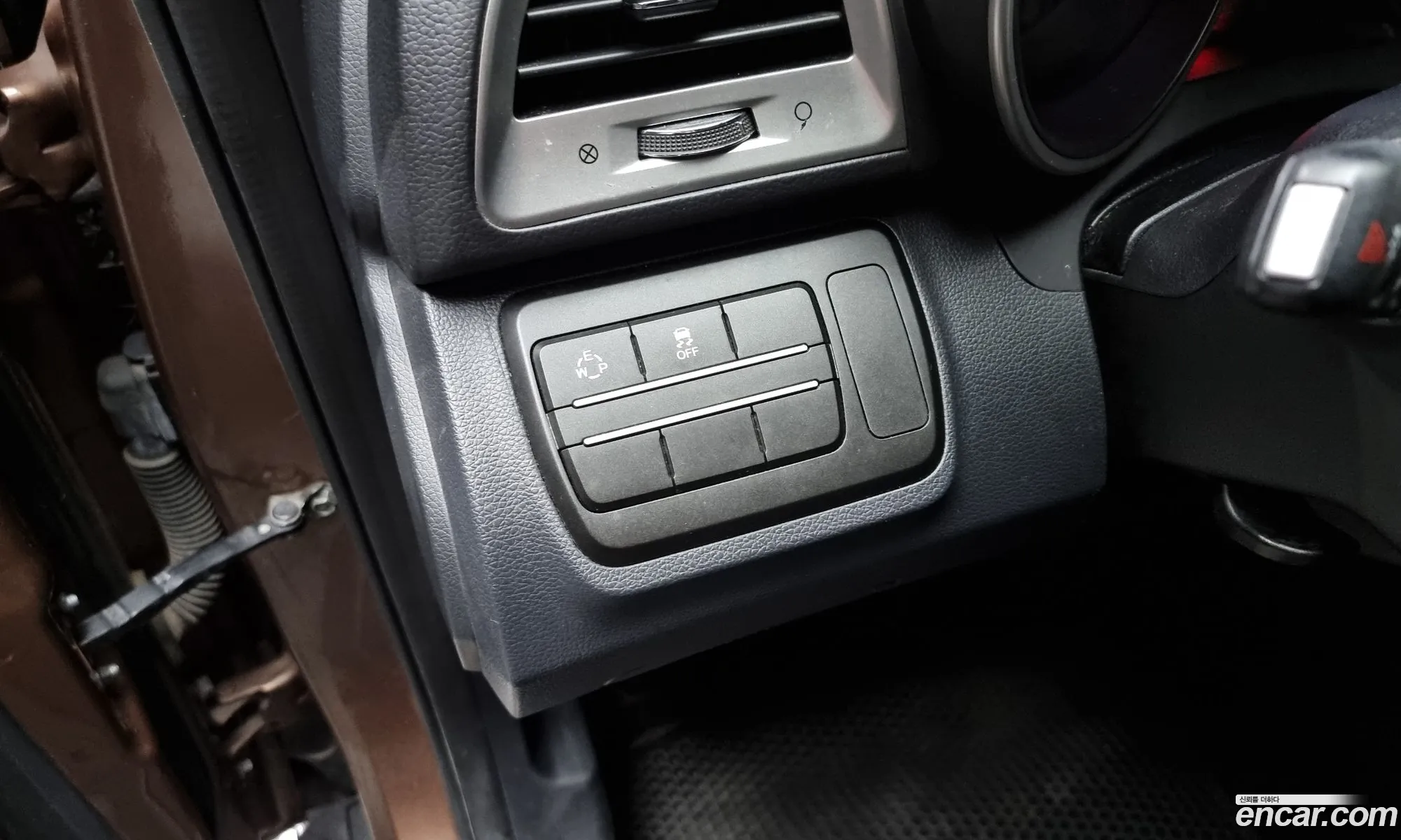 Ssangyong Tivoli Vx 2Wd 2016 - фотография 15737621