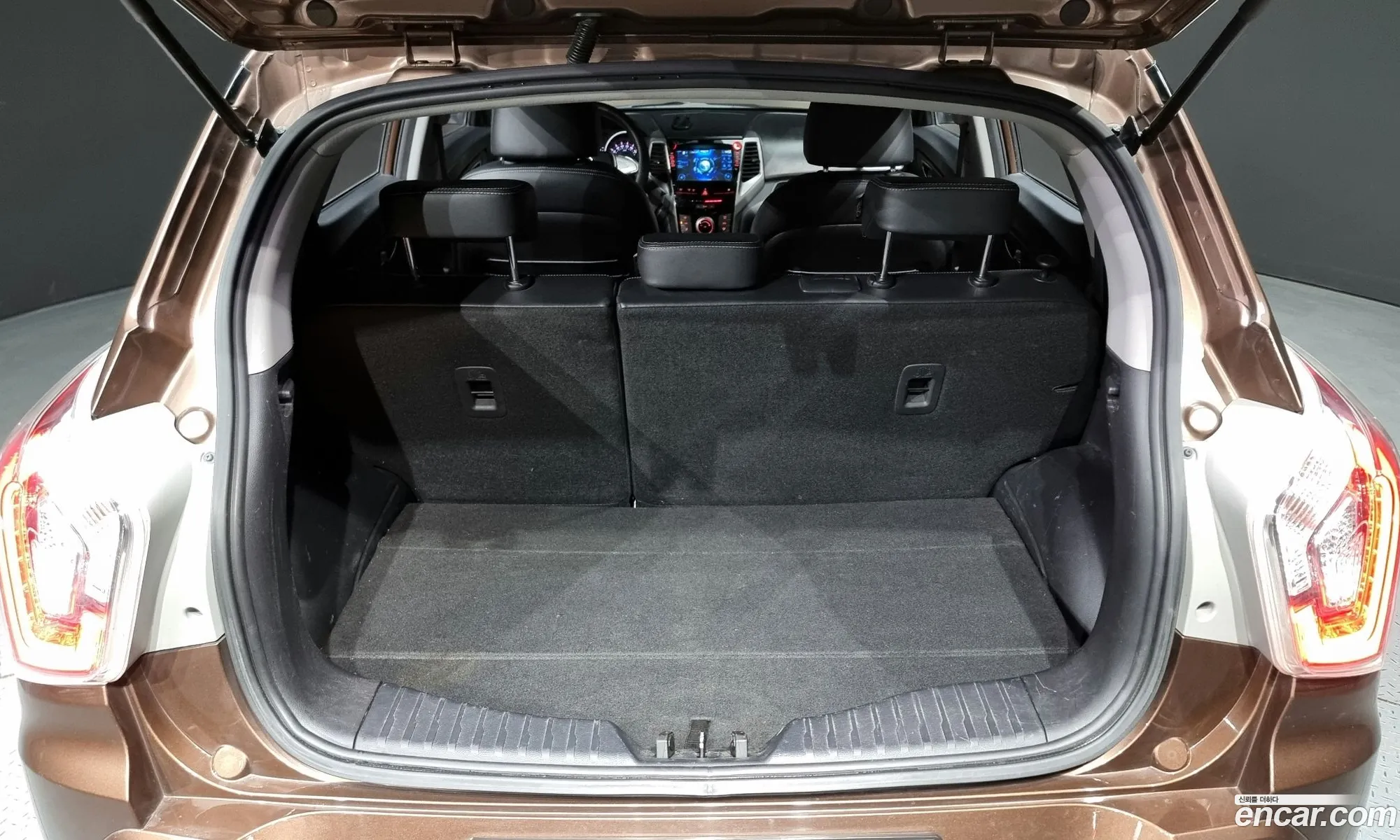 Ssangyong Tivoli Vx 2Wd 2016 - фотография 15737617