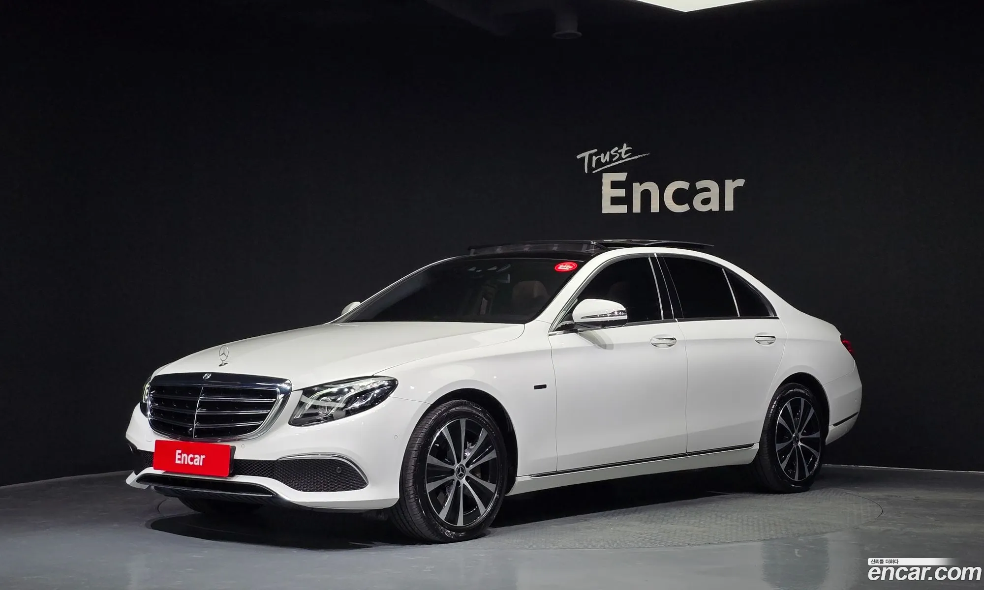E-Class W213 E300E Exclusive - фотография 3888778