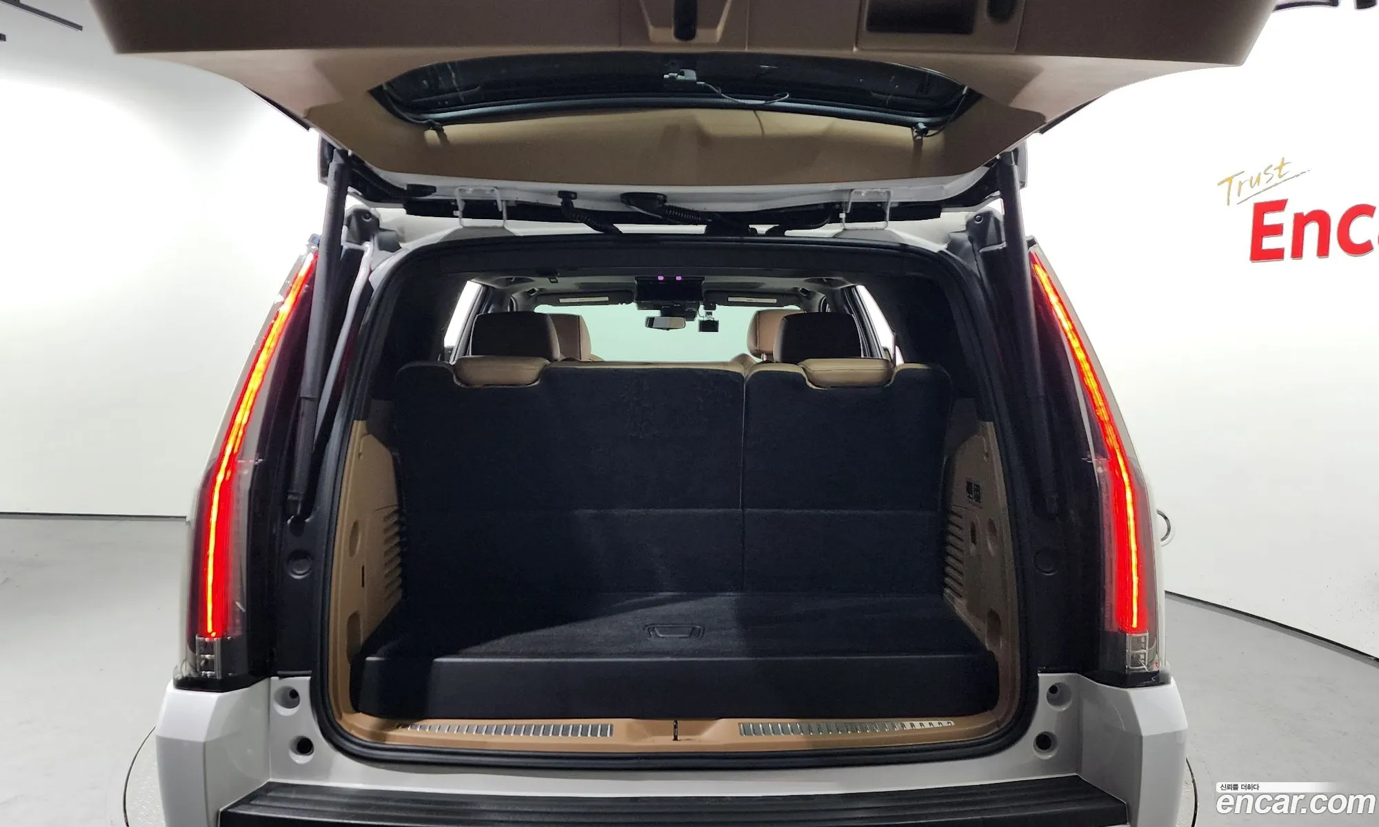Cadillac Escalade 62 2020 - фотография 3928216