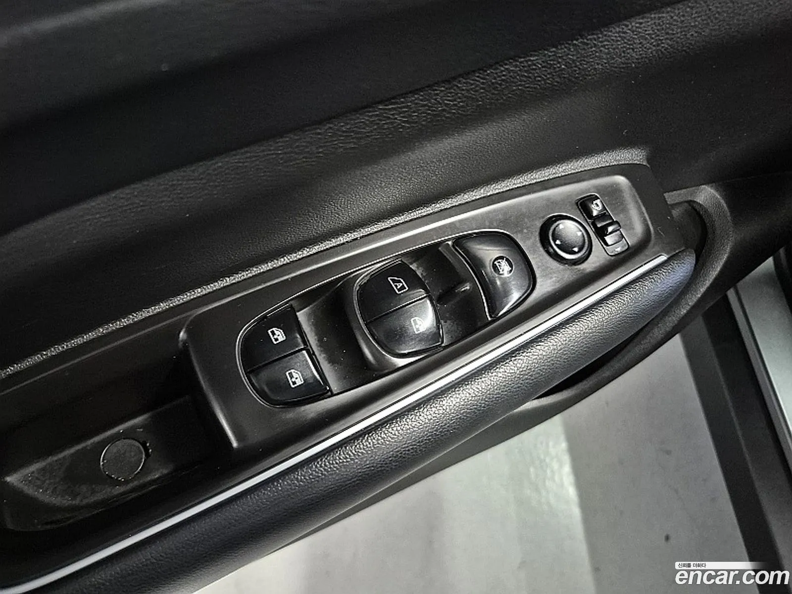 Renault Samsung Qm6 20 Lpe Se 2Wd 2019 - фотография 14839242