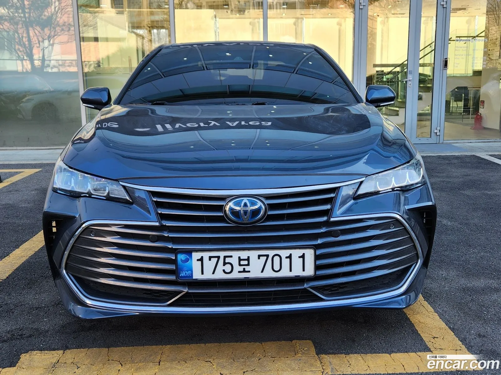 Toyota Avalon 25 Hybrid 2021 - фотография 4627345