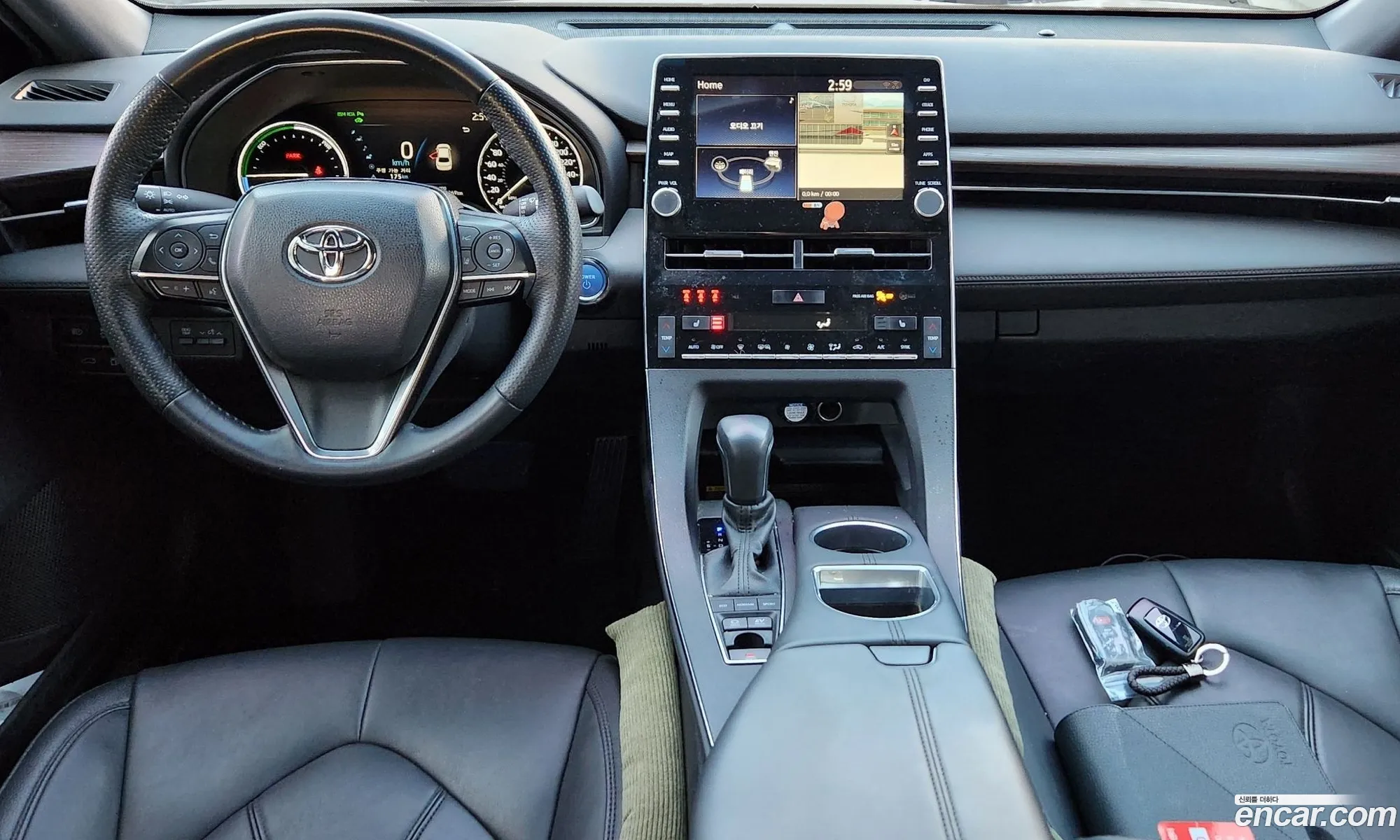 Toyota Avalon 25 Hybrid 2021 - фотография 4627349