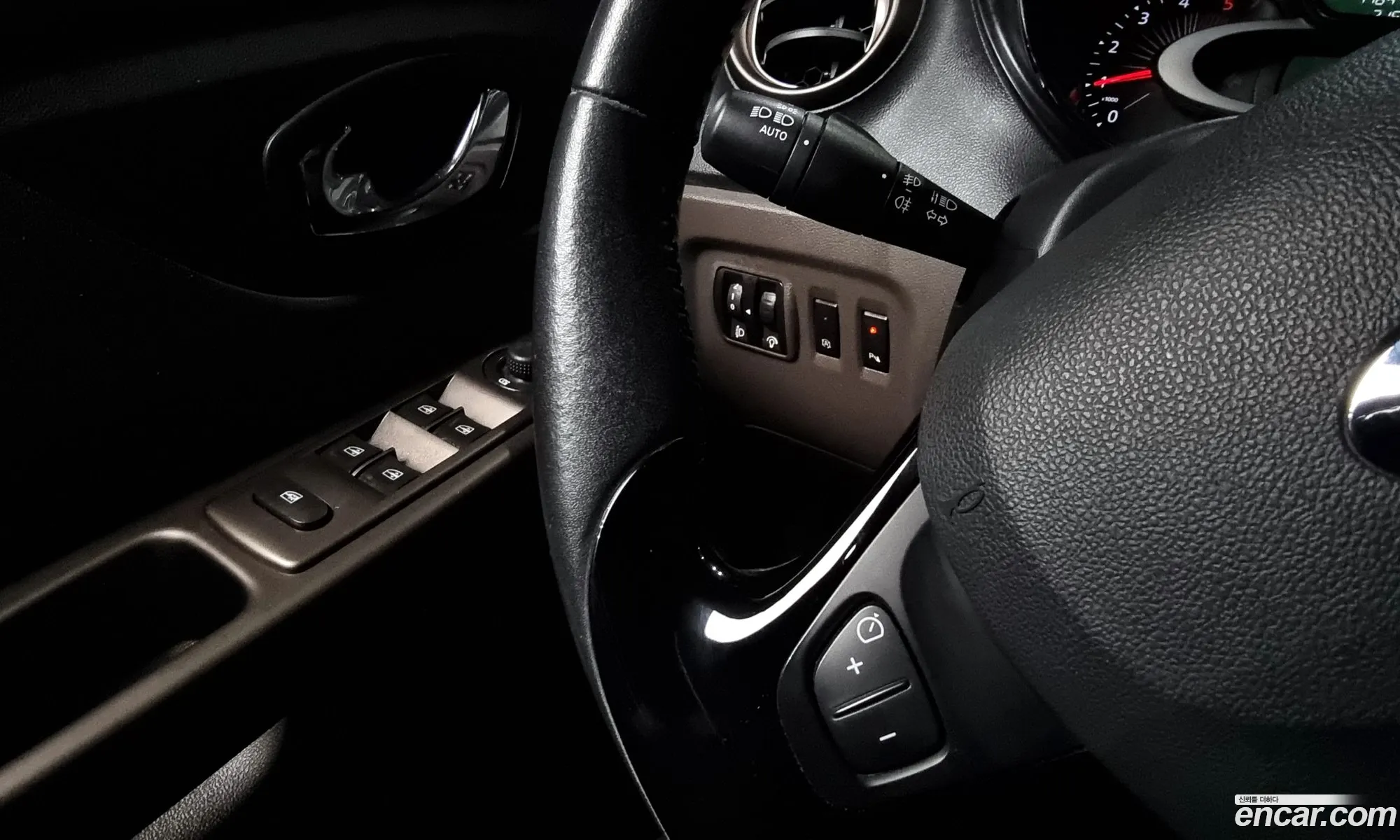 Renault Samsung Qm3 Re Signature 2017 - фотография 14683285