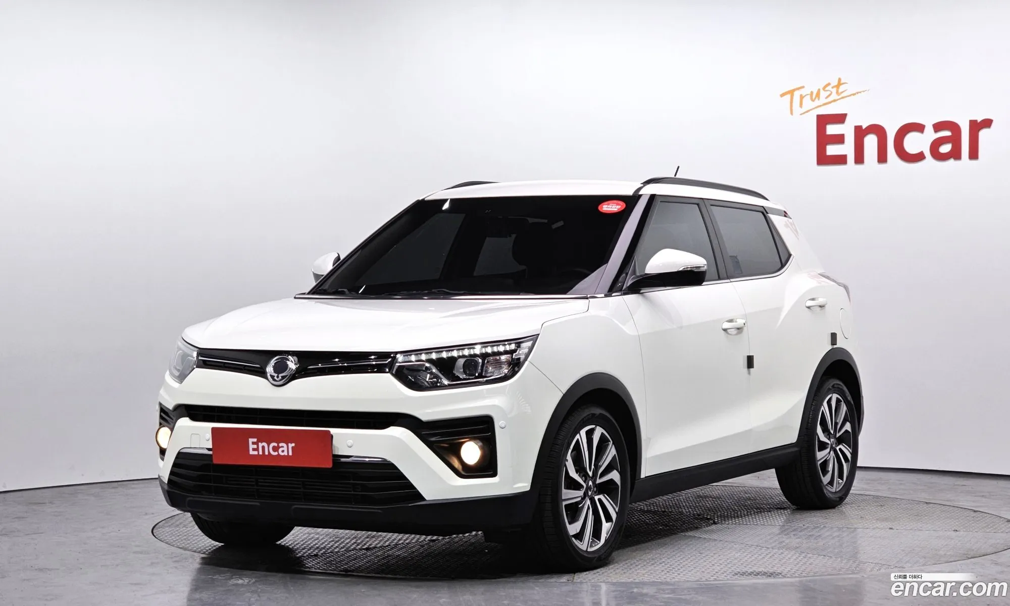 Berry New Tivoli Gasoline 15 2Wd V3 - фотография 15737689