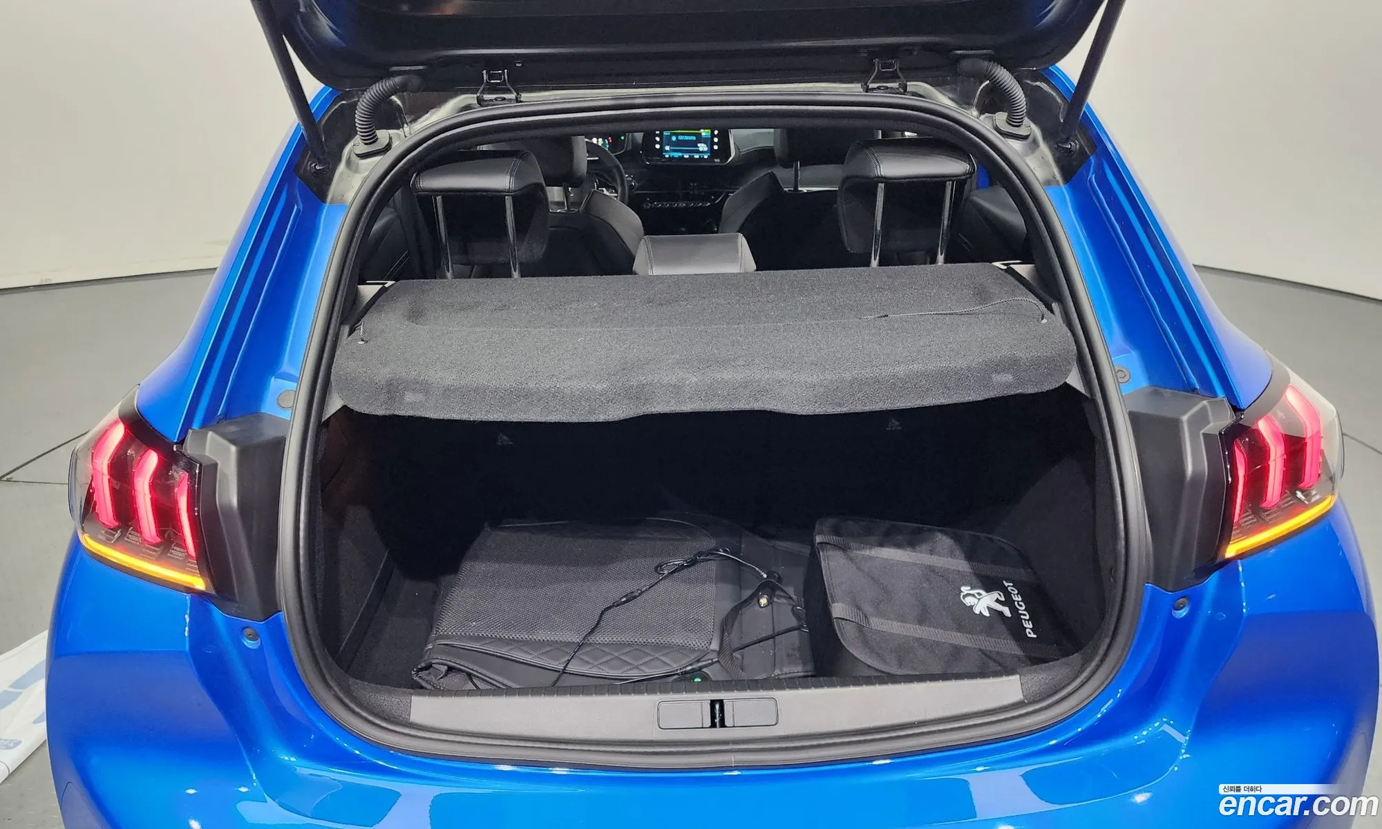 Peugeot 208 Gt Line 2021 - фотография 3914640