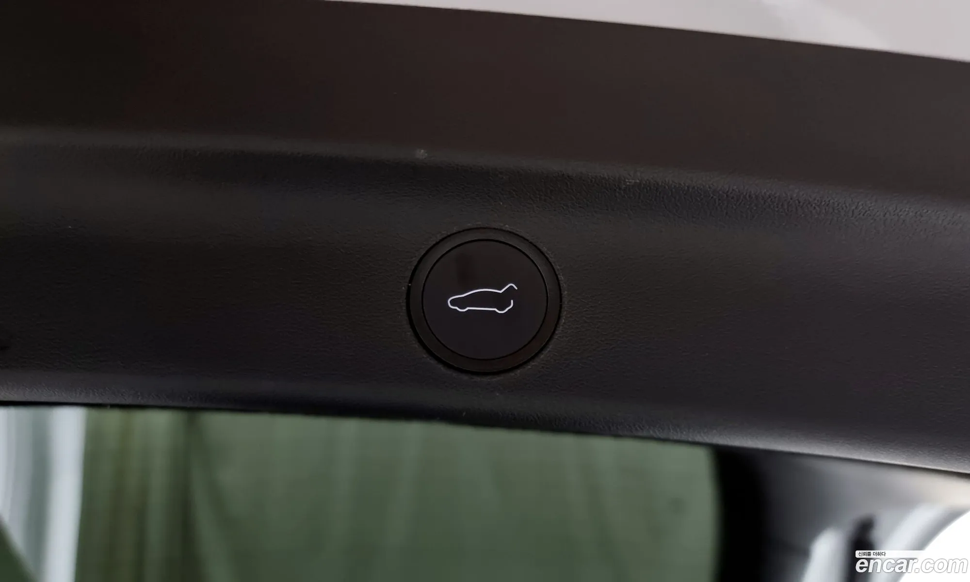 Tesla Model Y Long Range 2022 - фотография 4626882