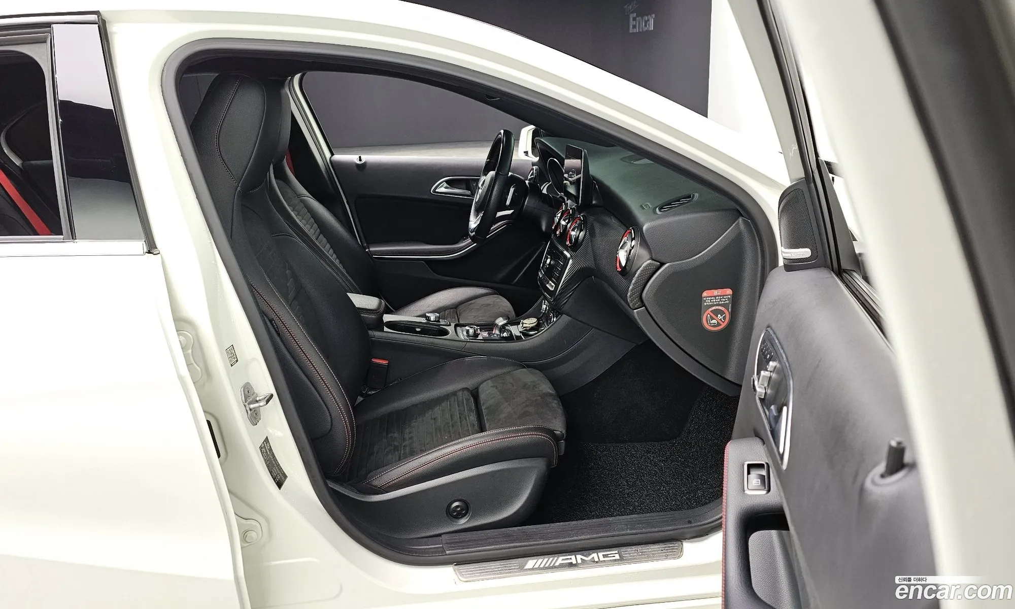 A-Class W176 A45 Amg 4Matic - фотография 2642445