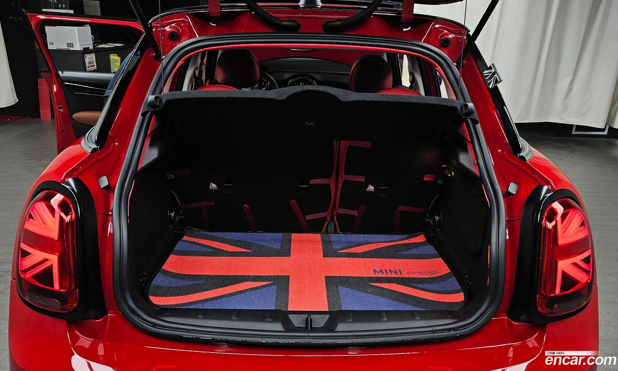 Cooper S 5 Door Classic 3Rd Generation - фотография 5446608