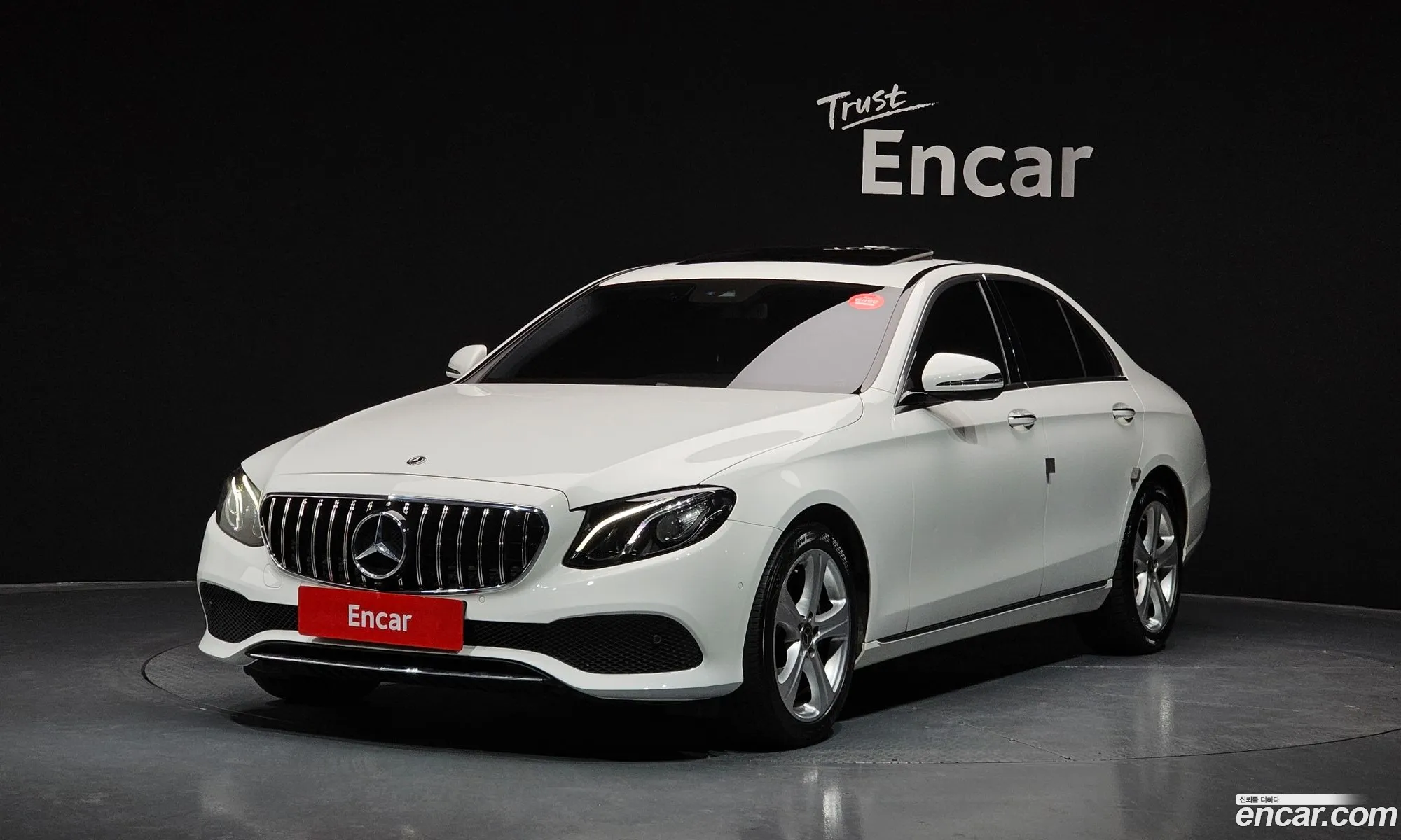 E-Class W213 E200 Avant-Garde - фотография 2634498