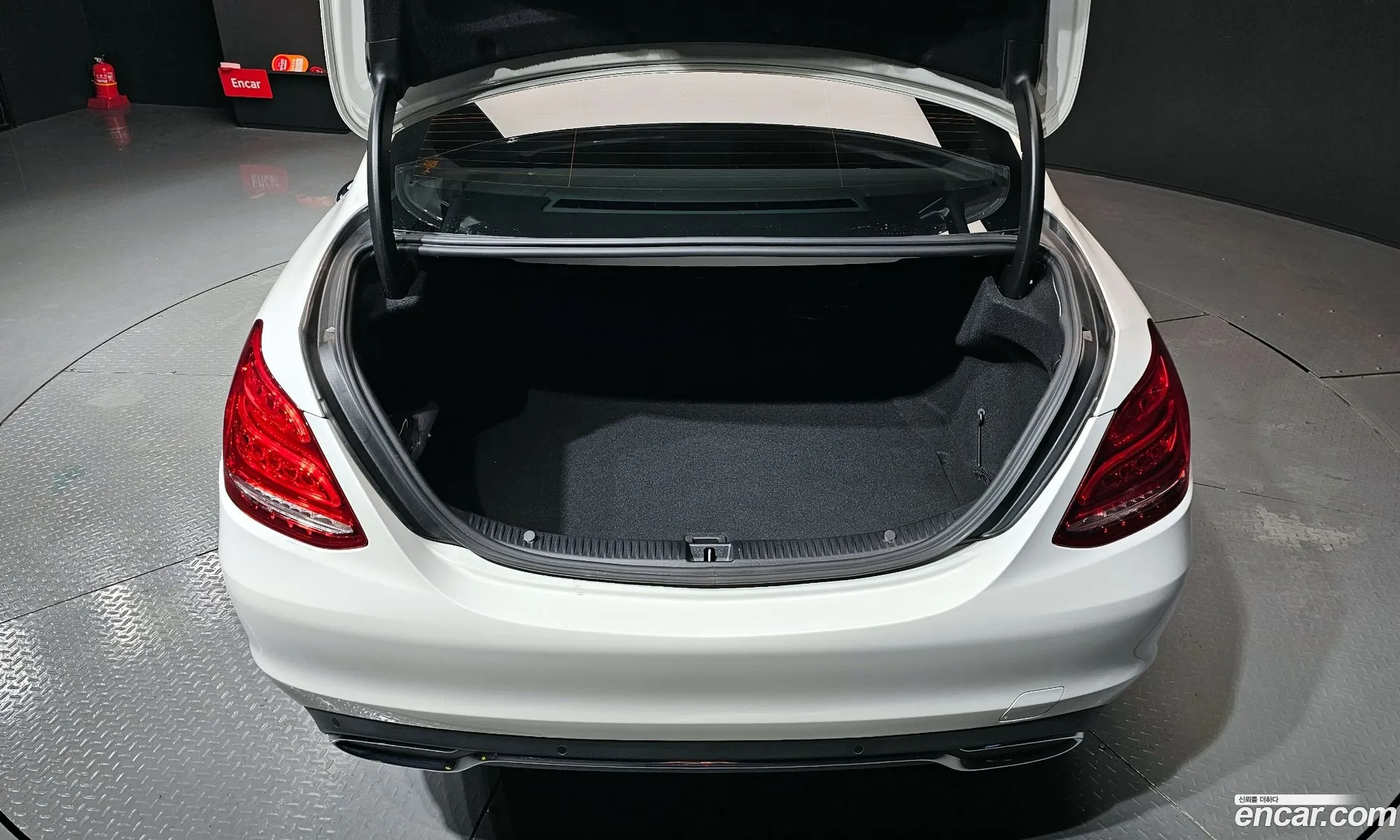 C-Class W205 C200 Avant-Garde - фотография 2609407