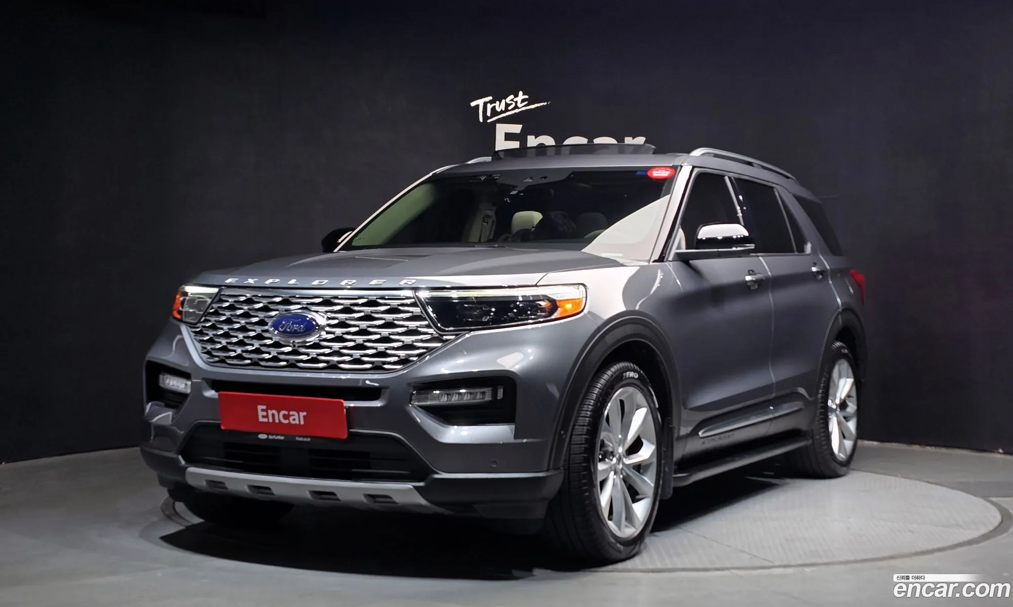 Ford Explorer 30 Platinum 4Wd 2021 - фотография 1094247